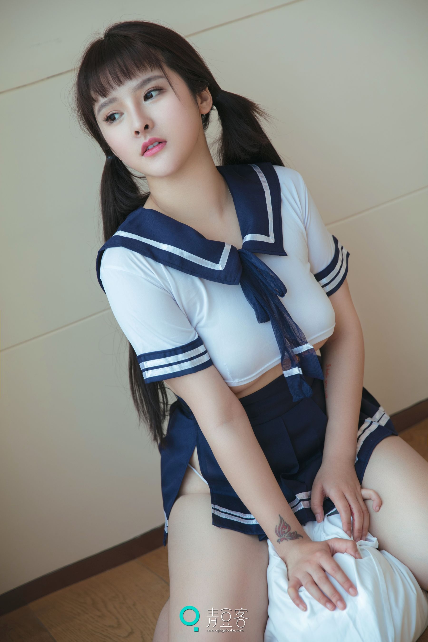 杨漫妮《性感大胸少女》 [青豆客]