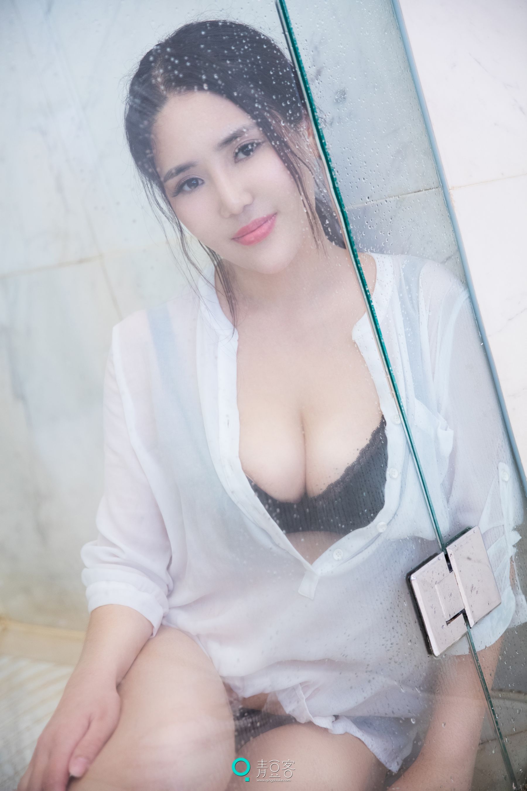 安娜《浴室巨乳》 [青豆客]