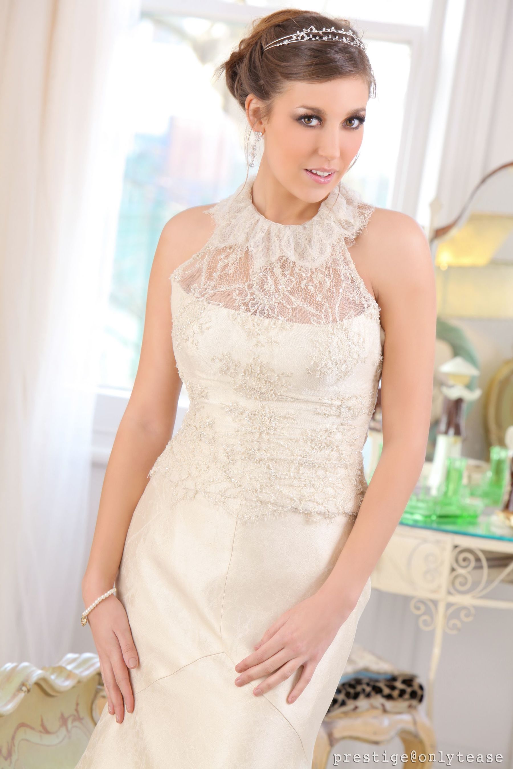 [OnlyTease] Ava Watts 婚纱诱惑