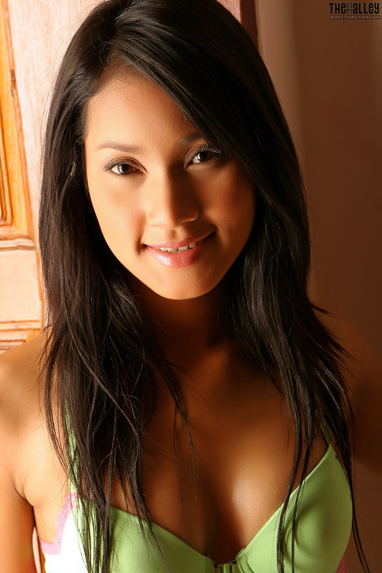 [TheBlackAlley/TBA黑巷] Sophie Chin 绿色热裤