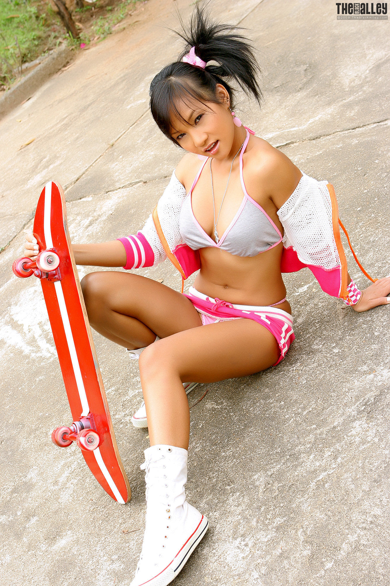 [TheBlackAlley] Sherly Tang 滑板少女