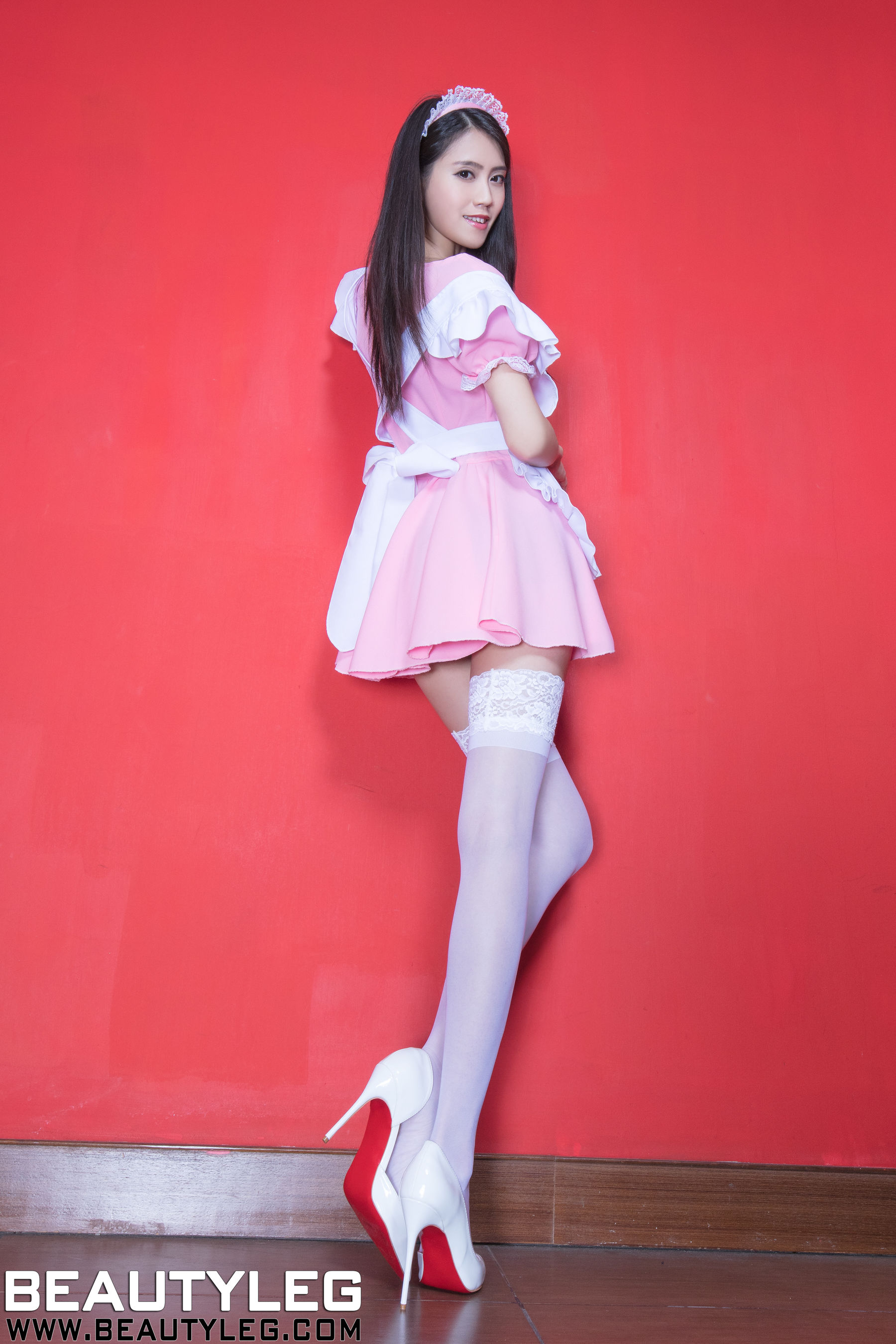 腿模Candy廖坎蒂《黑丝OL+粉色女仆》 [Beautyleg] NO.1522 美腿