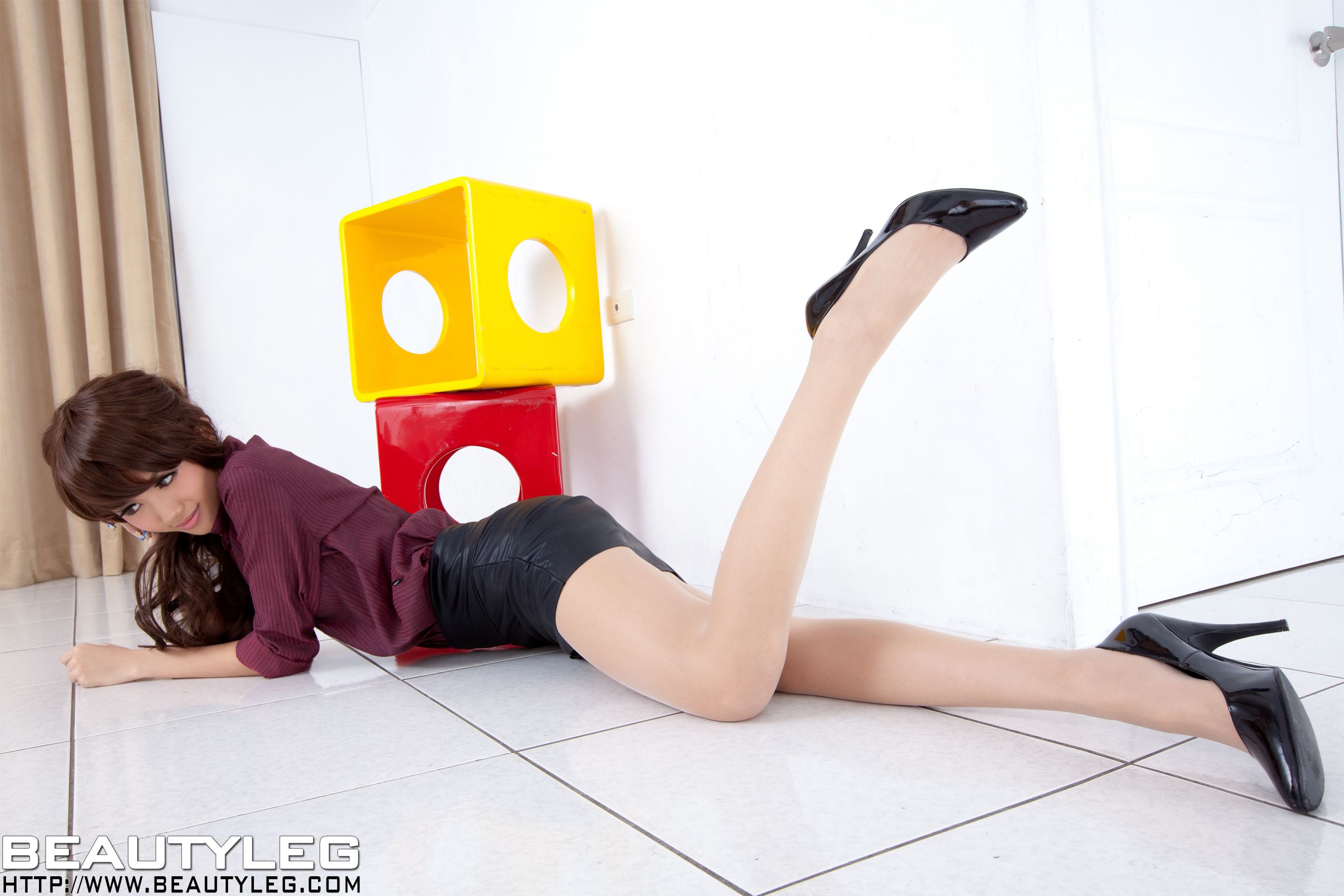 [Beautyleg] NO.650 腿模Michiyo 美腿写真集