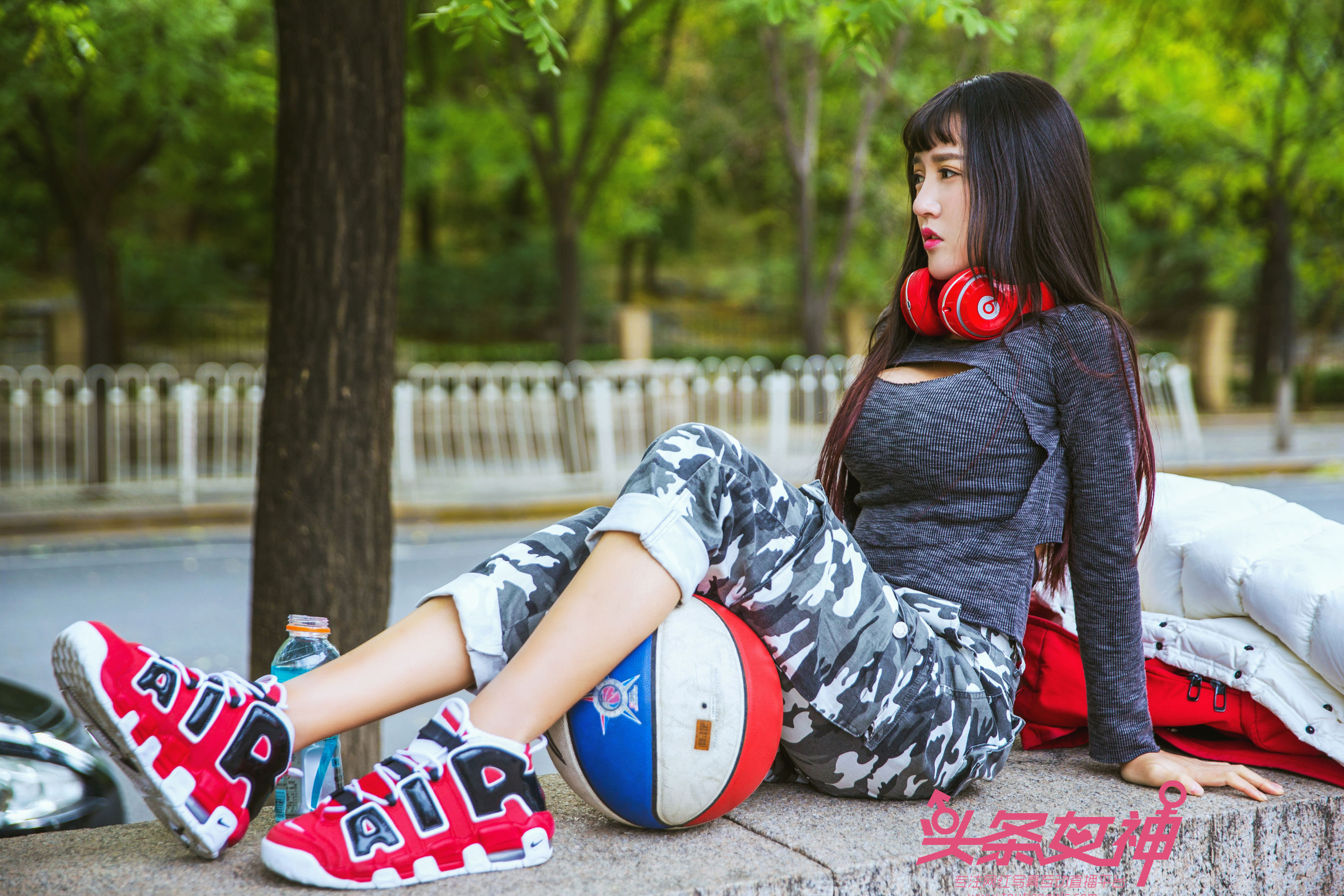 大晗《你的篮球宝贝女友》 [头条女神Toutiaogirls]