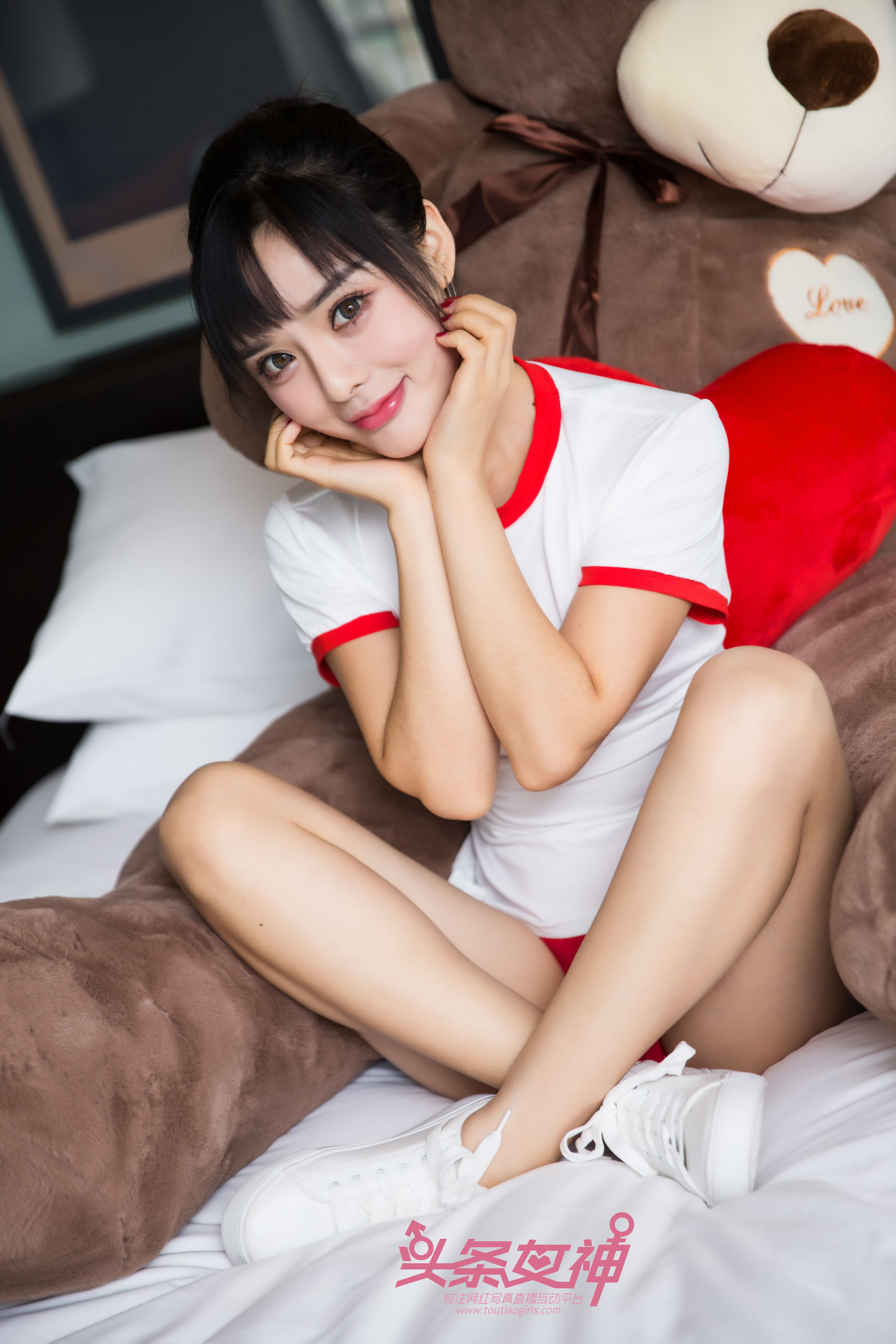 周熙妍《小可爱女孩》 [头条女神Toutiaogirls]