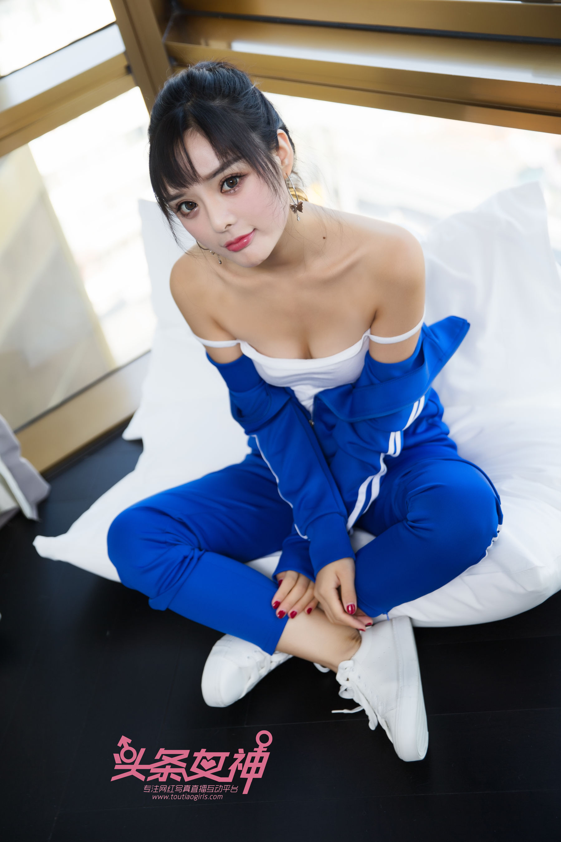 周熙妍《期中考试》 [头条女神Toutiaogirls]