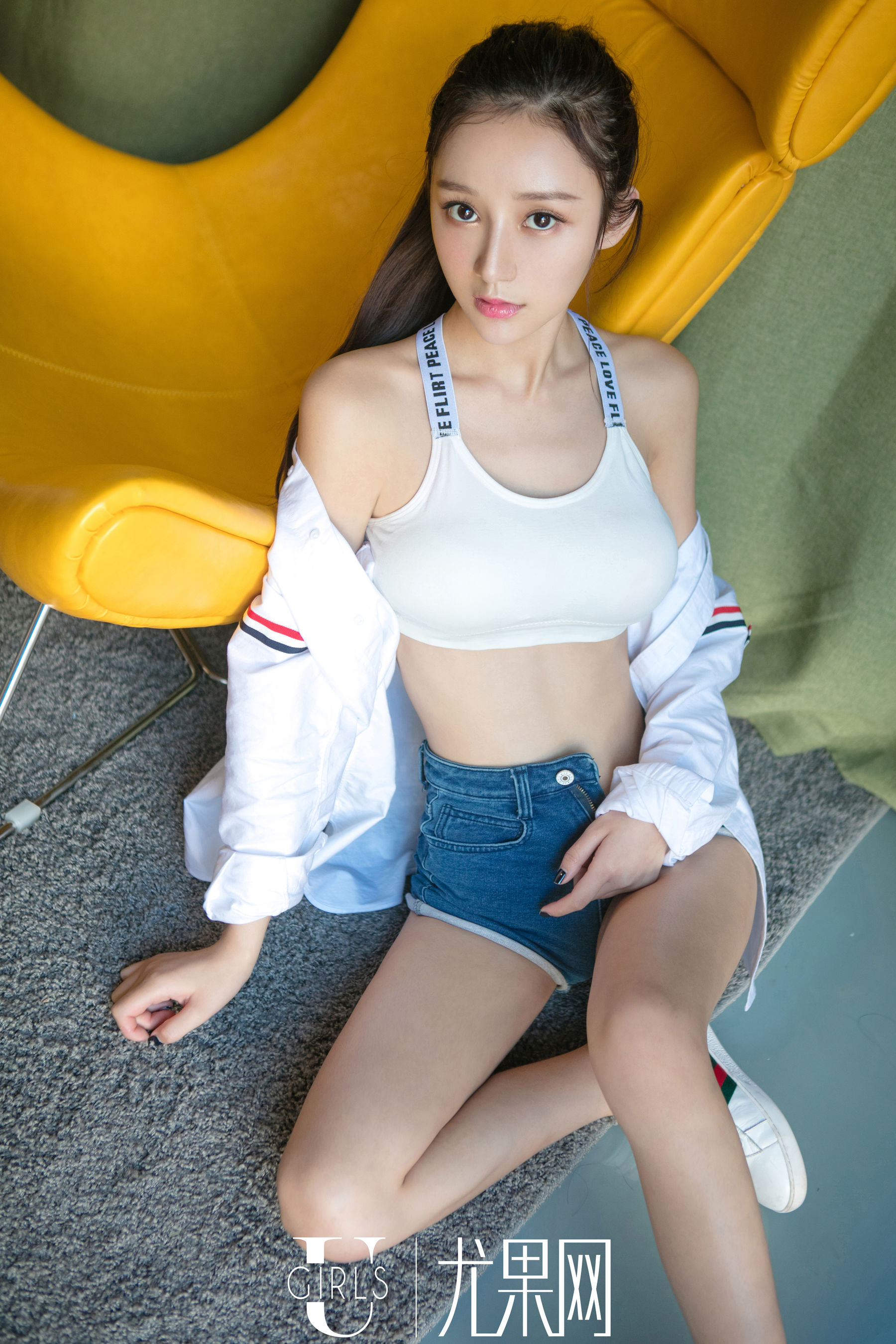 田慕儿《秋天的浓情蜜意》 [尤果Ugirls] U311