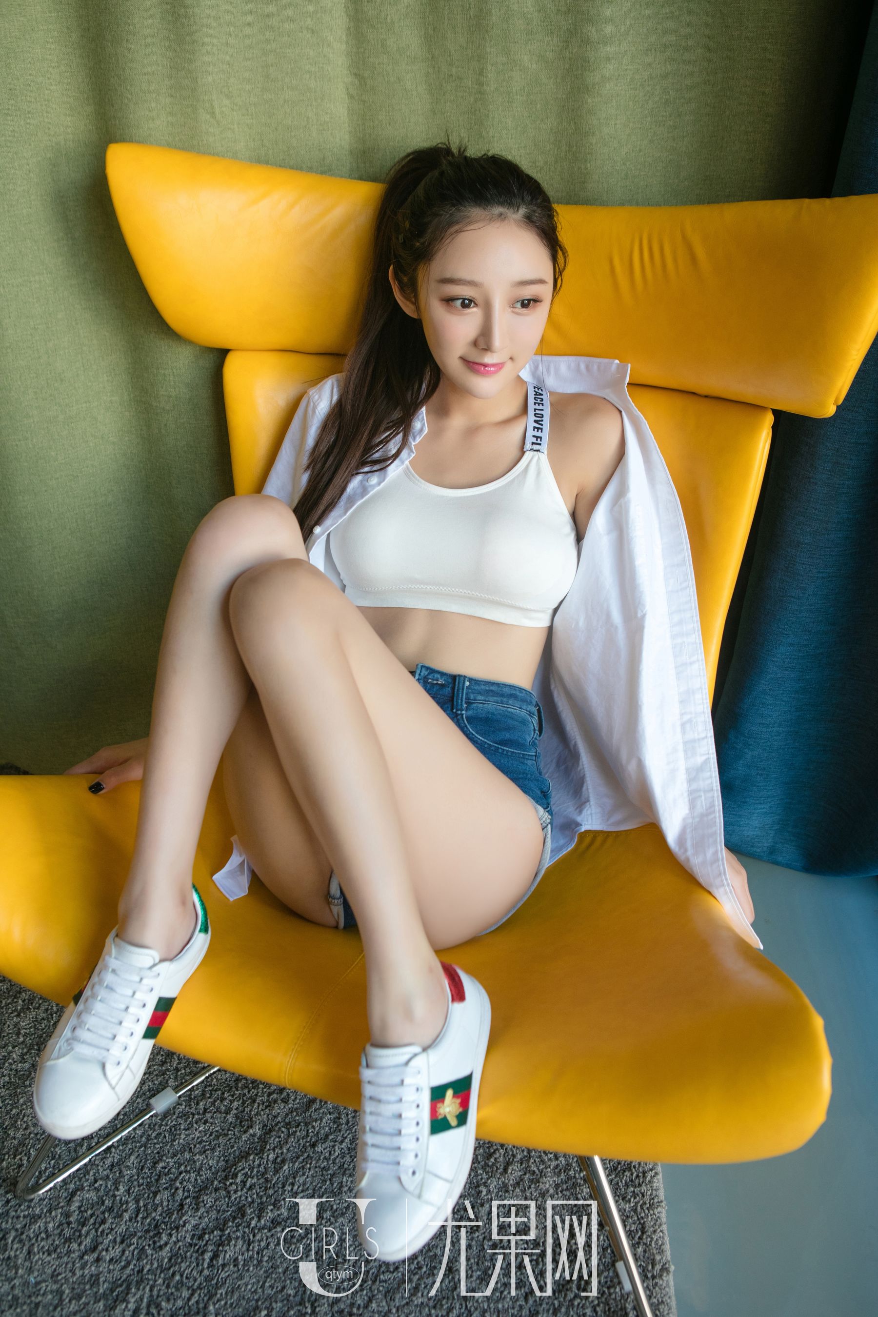 田慕儿《秋天的浓情蜜意》 [尤果Ugirls] U311