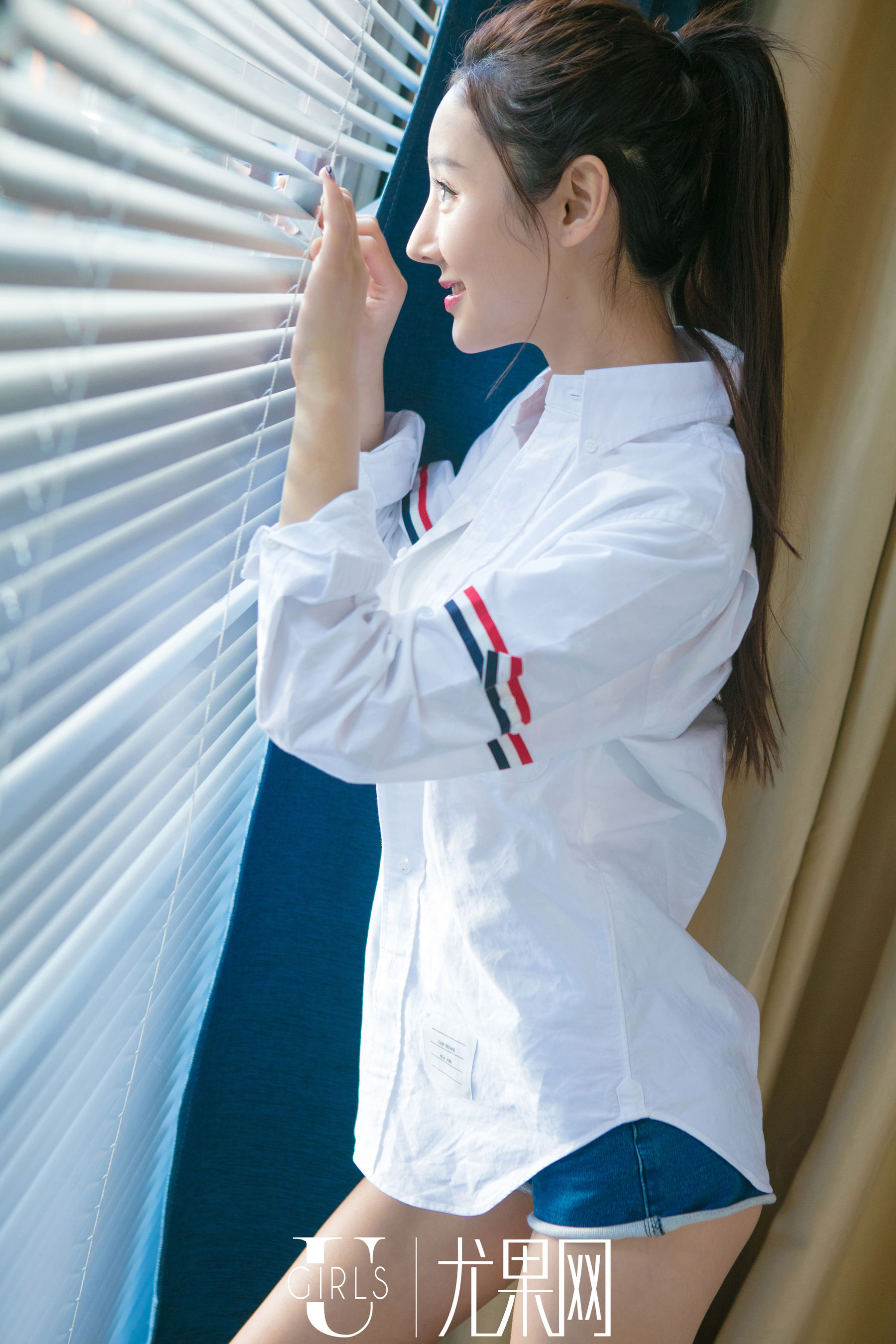 田慕儿《秋天的浓情蜜意》 [尤果Ugirls] U311