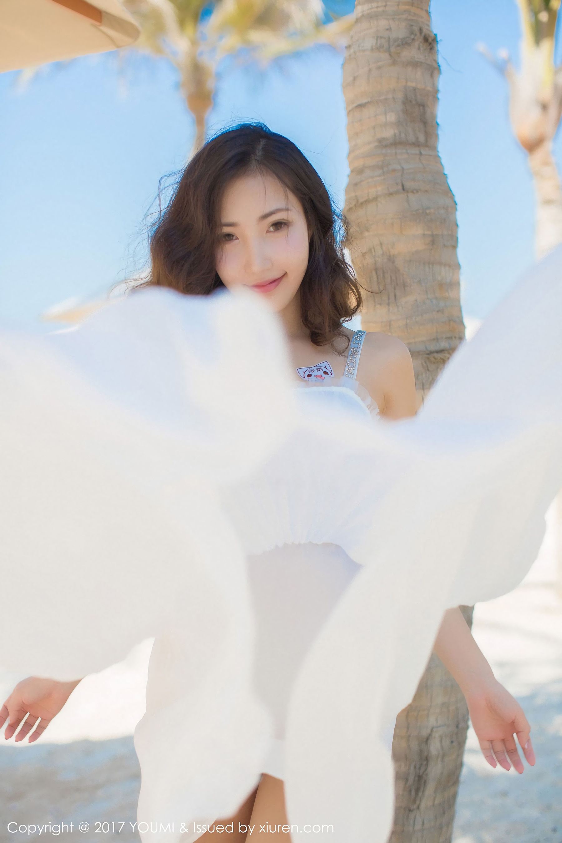 Yumi-尤美《迪拜旅拍 沙滩女神》 [尤蜜荟YouMi] Vol.078