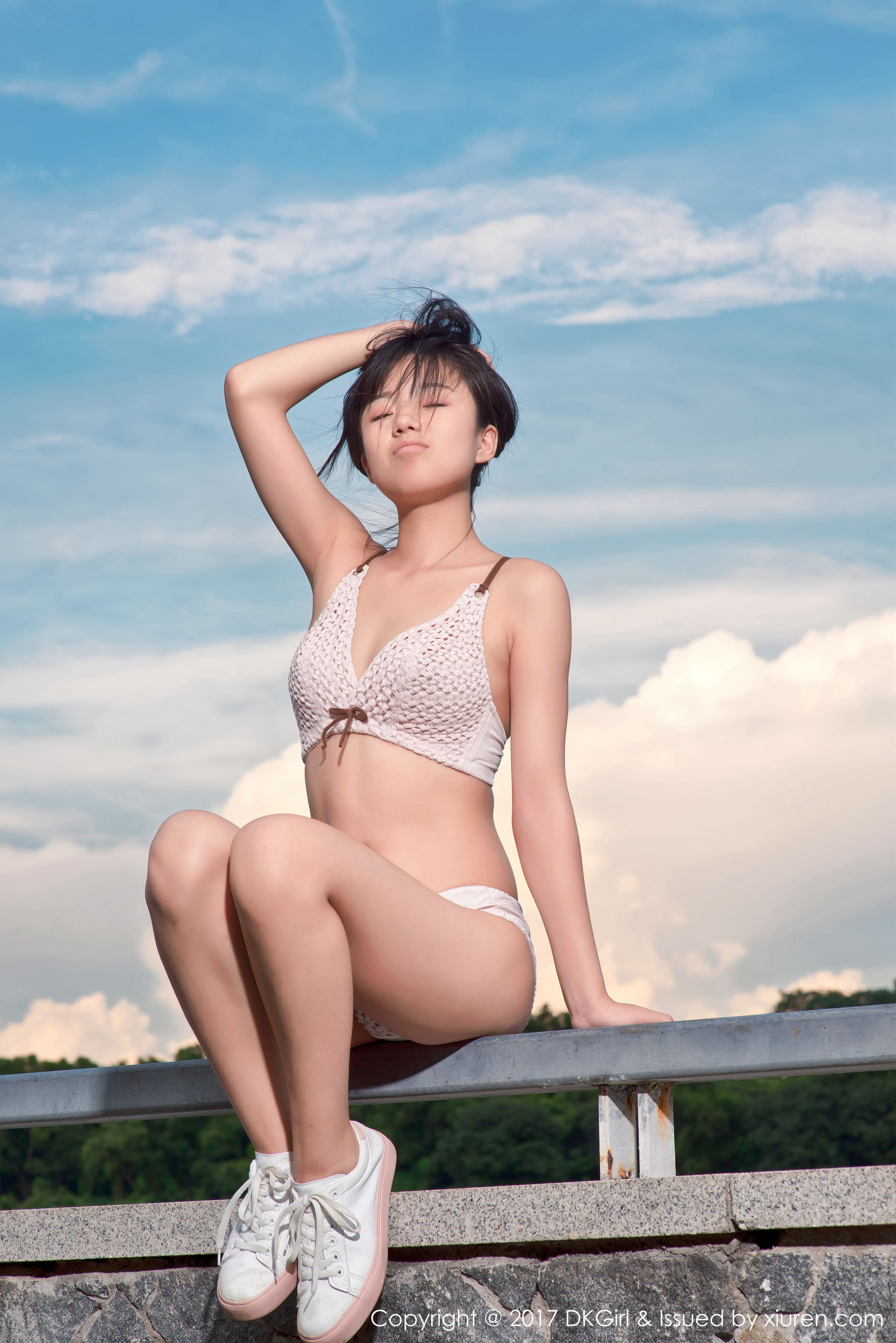 仓井优香《童颜美乳，日系清纯少女，户外露出》 [御女郎DKGirl] Vol.039