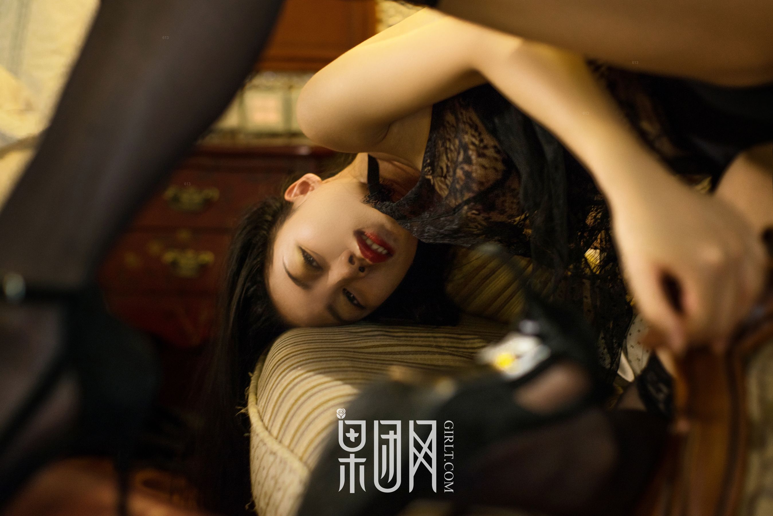 EMILY《黑丝裹体，东方美人今夜为你绽放》 [果团网Girlt] NO.071