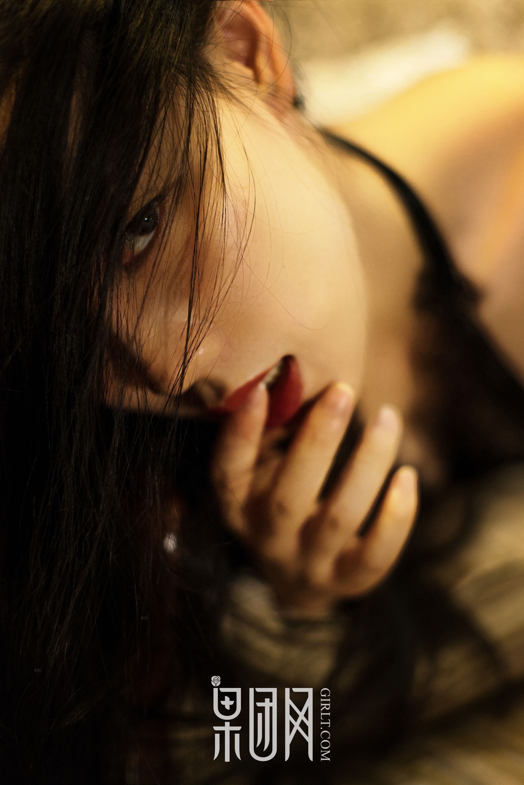 EMILY《黑丝裹体，东方美人今夜为你绽放》 [果团网Girlt] NO.071