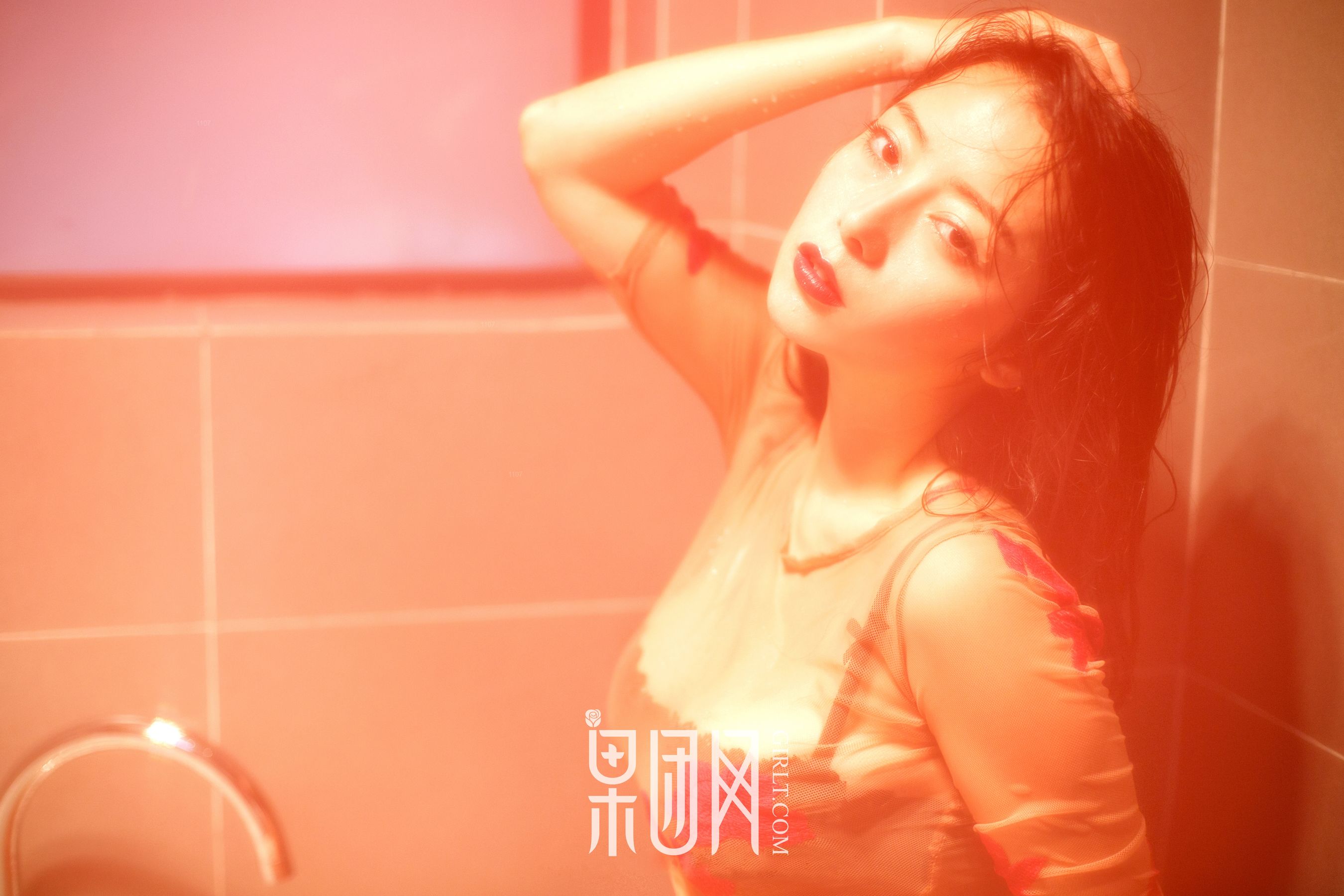 凤萧兮红霓裳，拥雪成峰兮玉无瑕 [果团网Girlt] NO.074