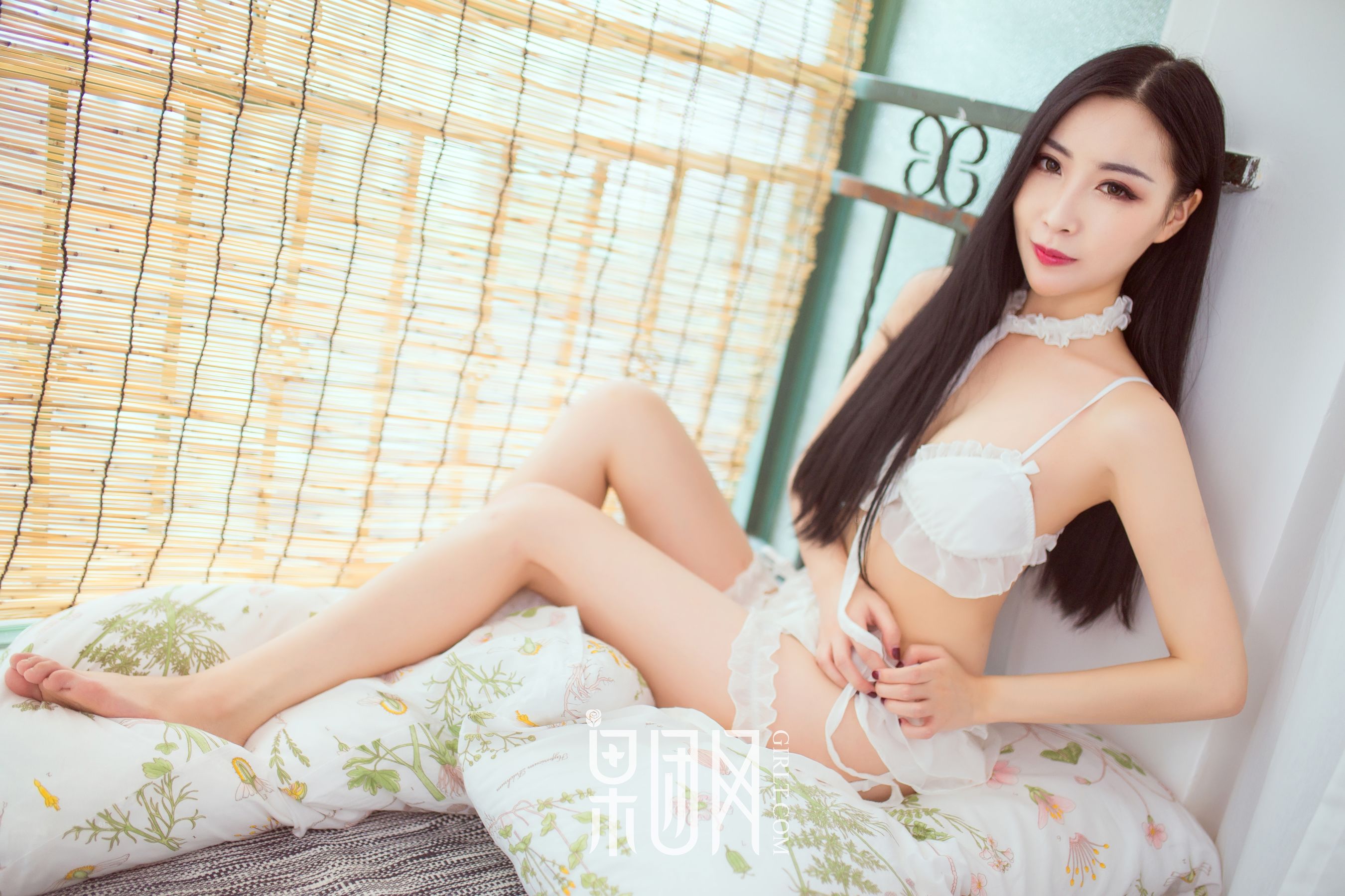 小雨《白丝美照》 [果团网Girlt] NO.099