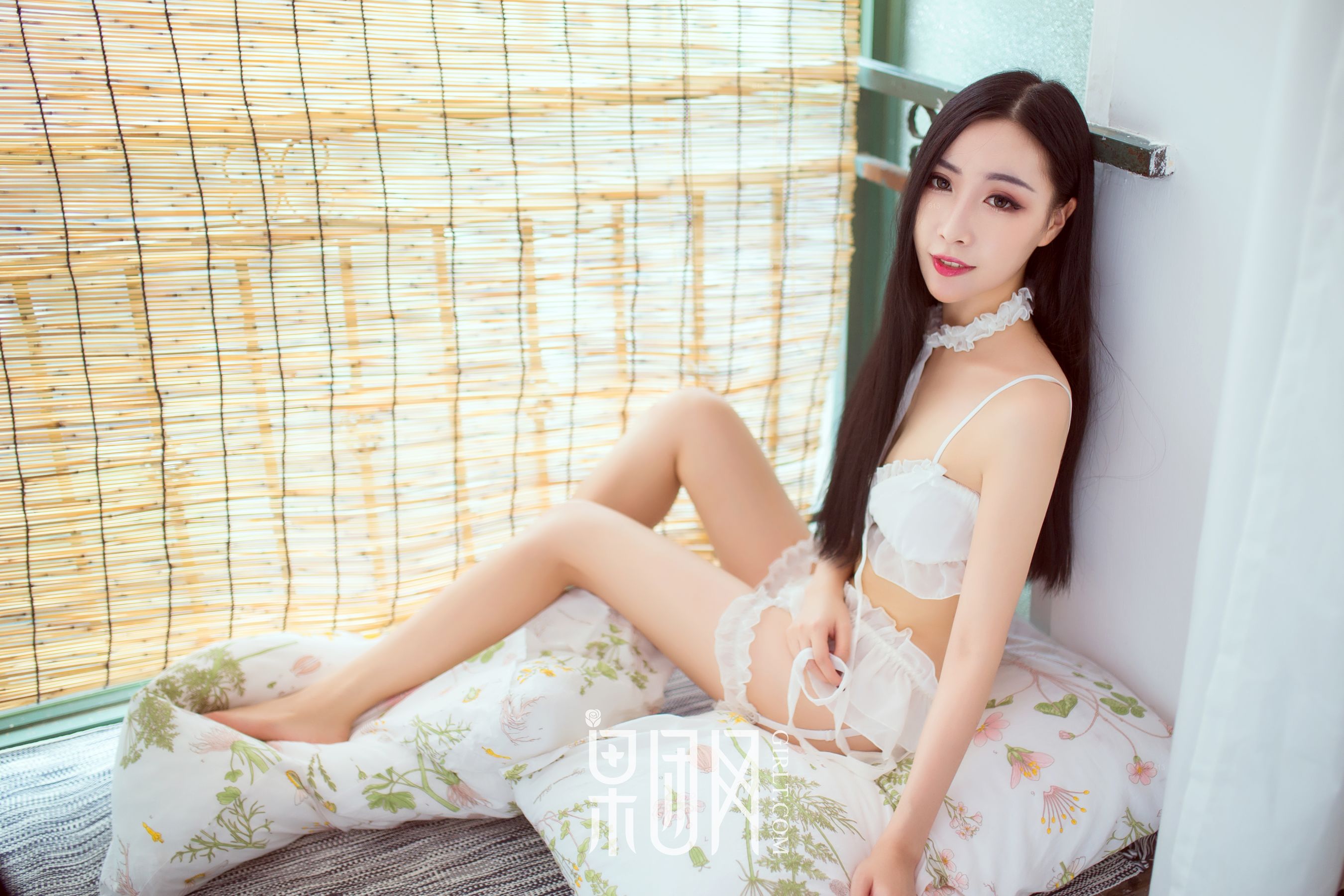 小雨《白丝美照》 [果团网Girlt] NO.099