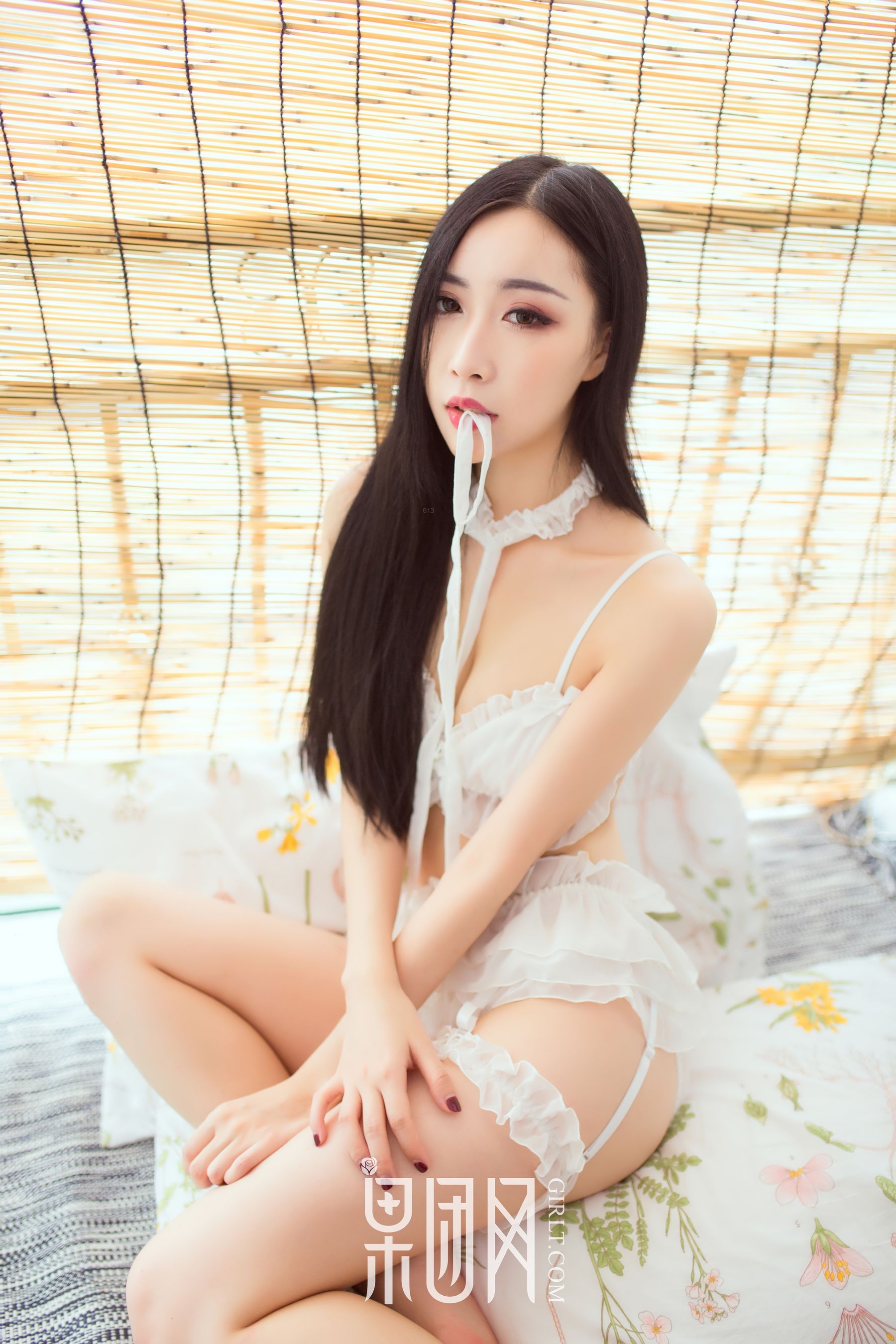 小雨《白丝美照》 [果团网Girlt] NO.099