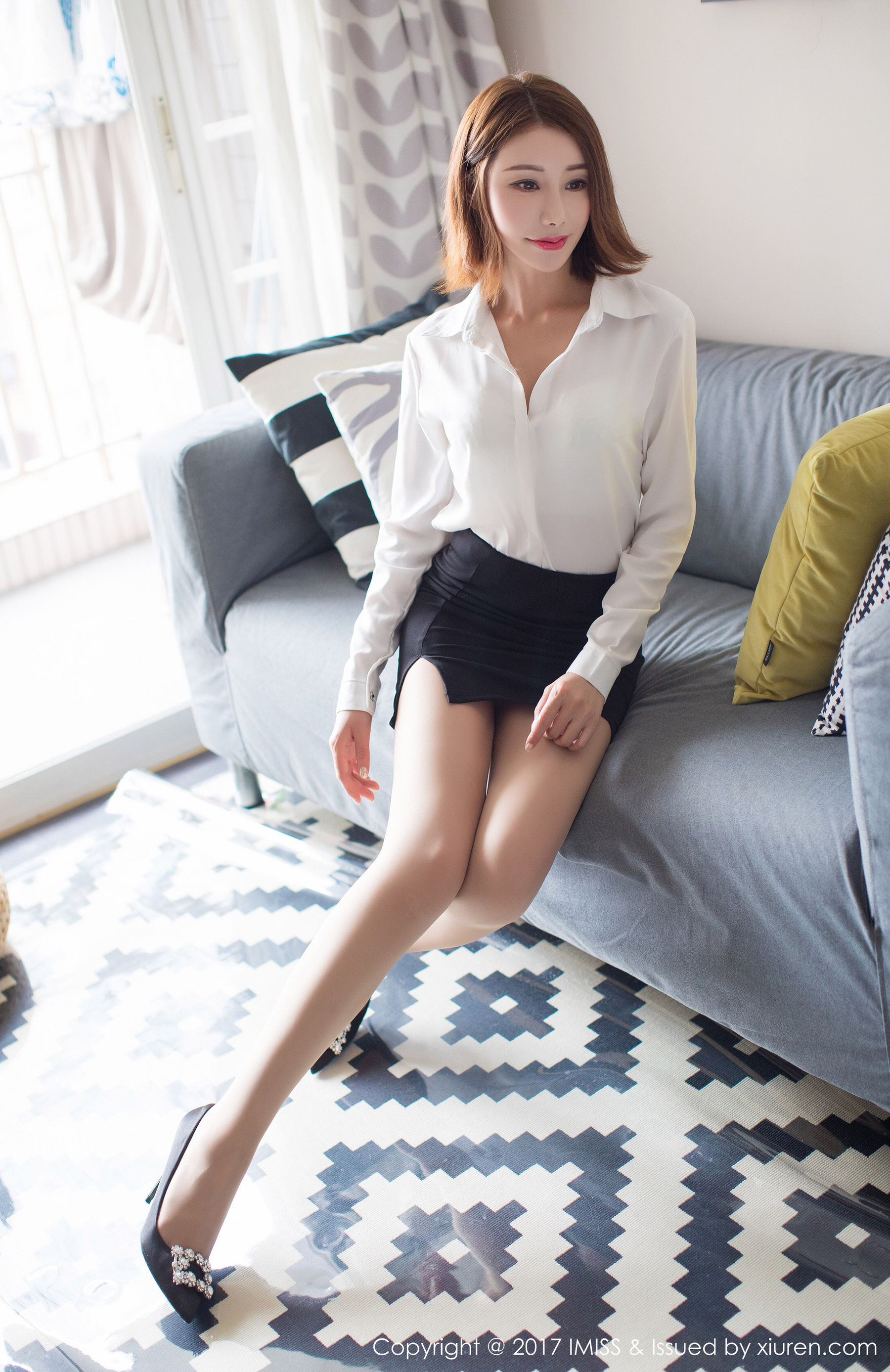 Savina《OL制服搭配黑丝美腿系列》 [爱蜜社IMiss] Vol.193