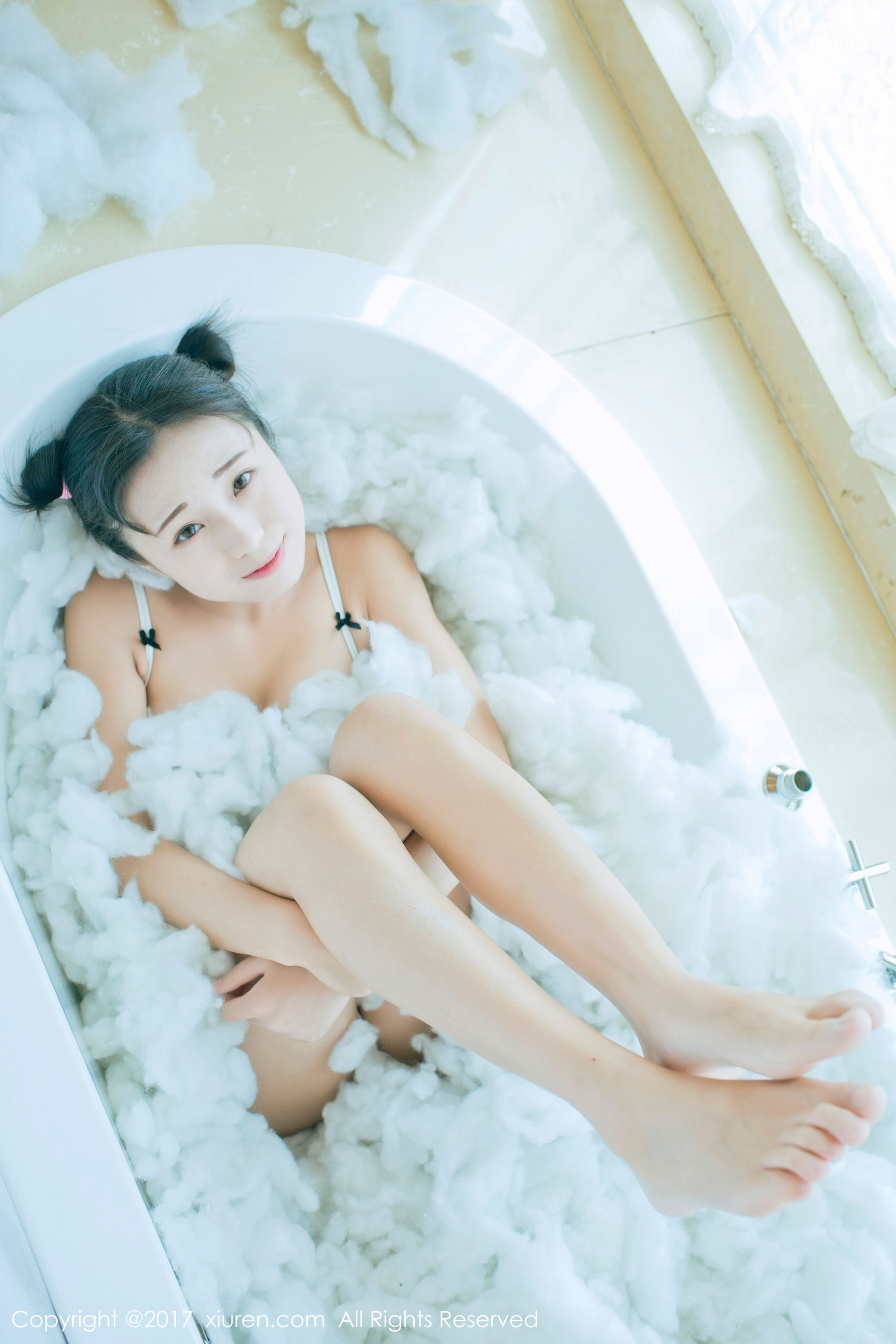仓井优香《白色蕾丝吊带系列+连体日系高中体操服》 [秀人XIUREN] NO.805
