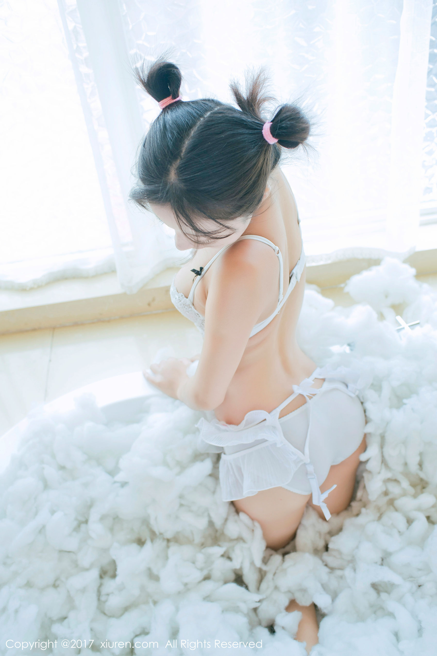 仓井优香《白色蕾丝吊带系列+连体日系高中体操服》 [秀人XIUREN] NO.805