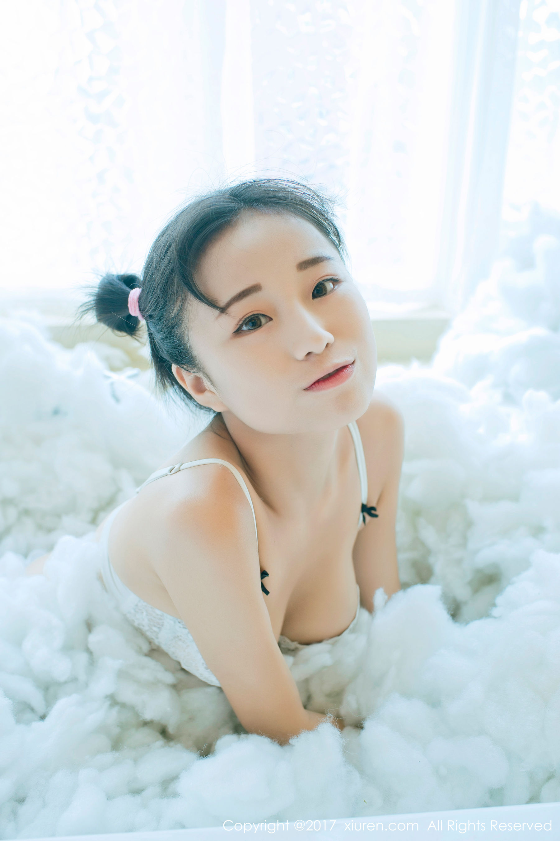 仓井优香《白色蕾丝吊带系列+连体日系高中体操服》 [秀人XIUREN] NO.805