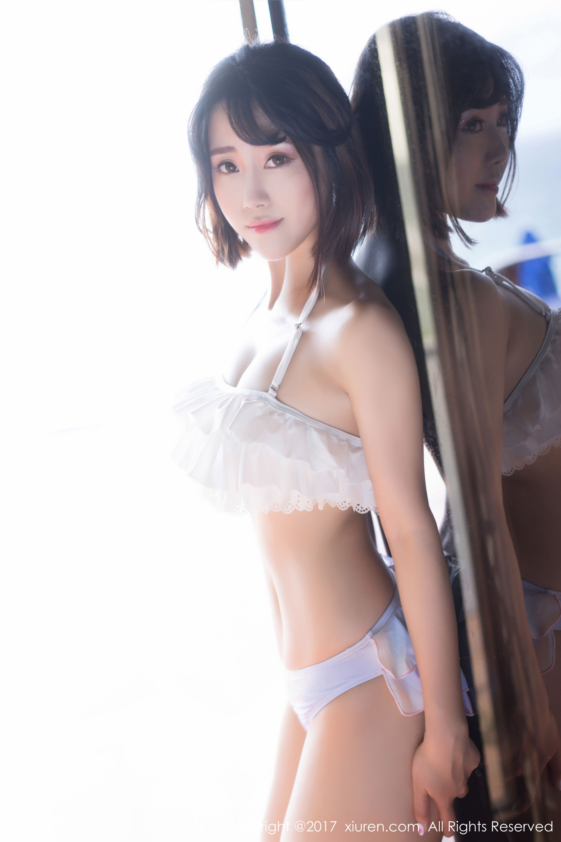兜豆靓Youlina《室外清新，室内性感特写》 [秀人XIUREN] NO.814