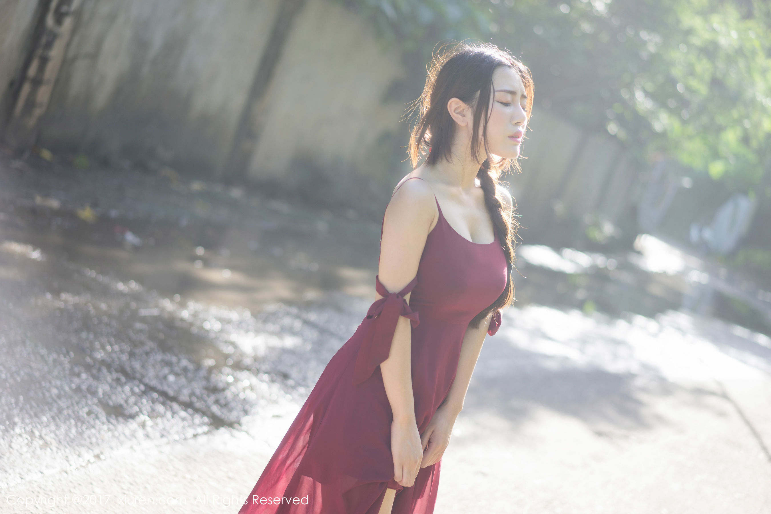 兜豆靓Youlina《室外清新，室内性感特写》 [秀人XIUREN] NO.814