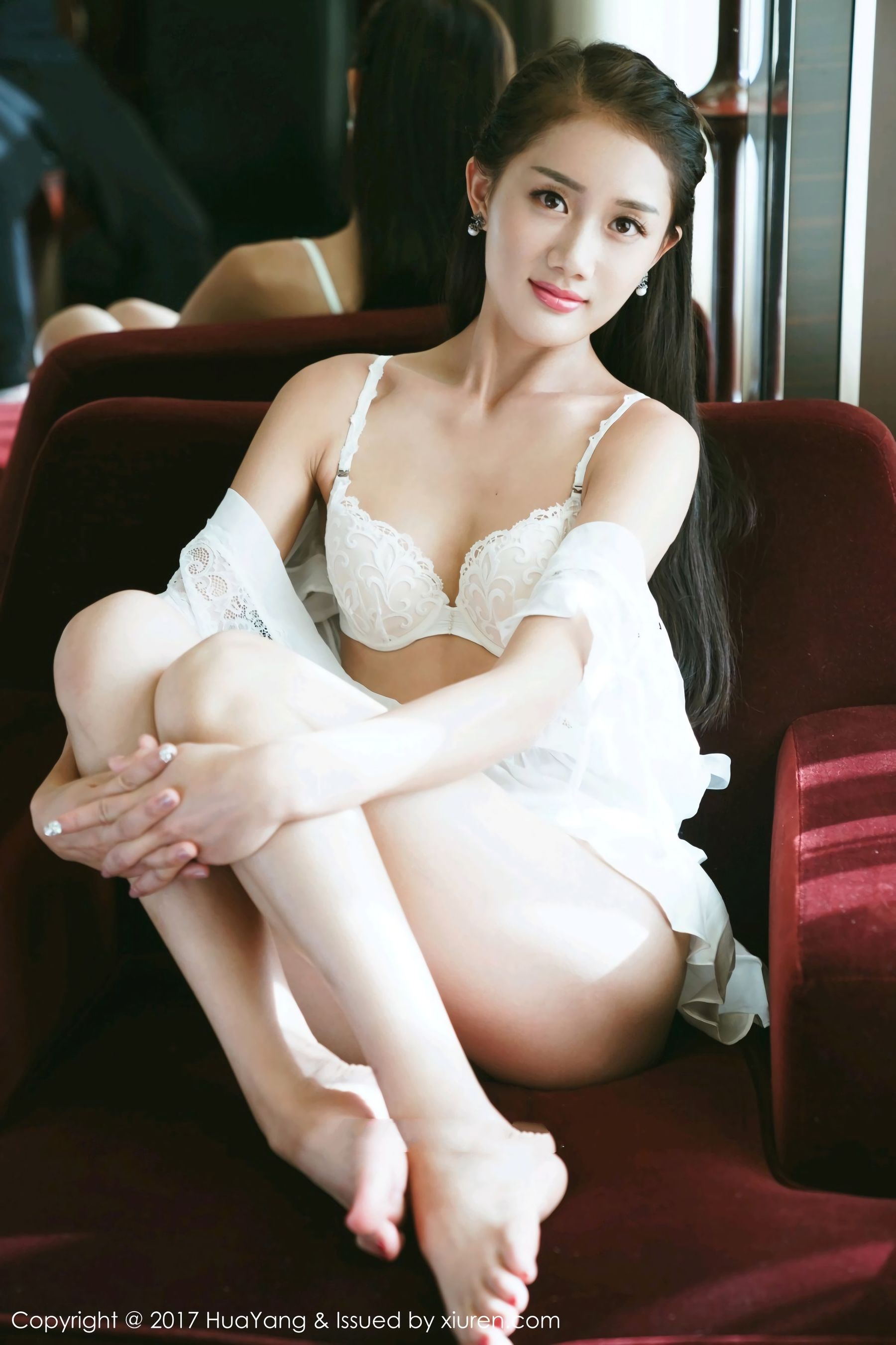 晴儿Anne《五官精致颜值清新秀丽》 [花漾Show] Vol.009
