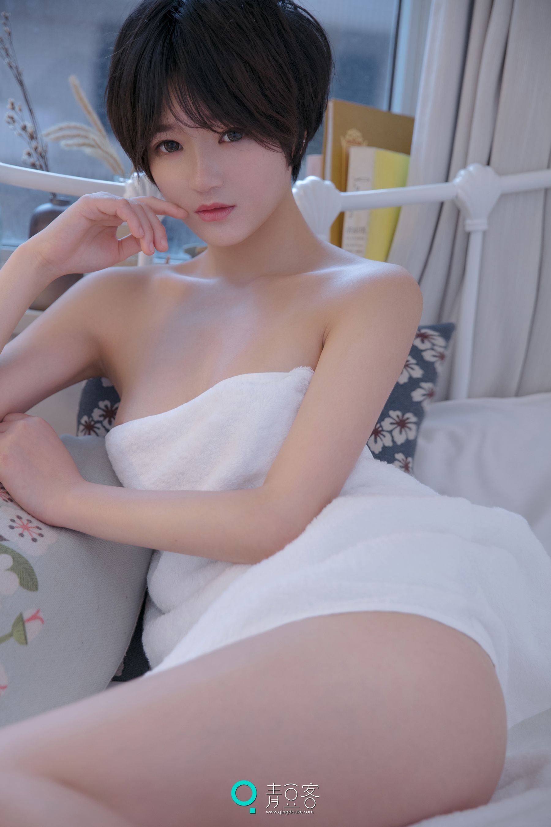 悦爷《短发少女》 [青豆客QingDouKe]