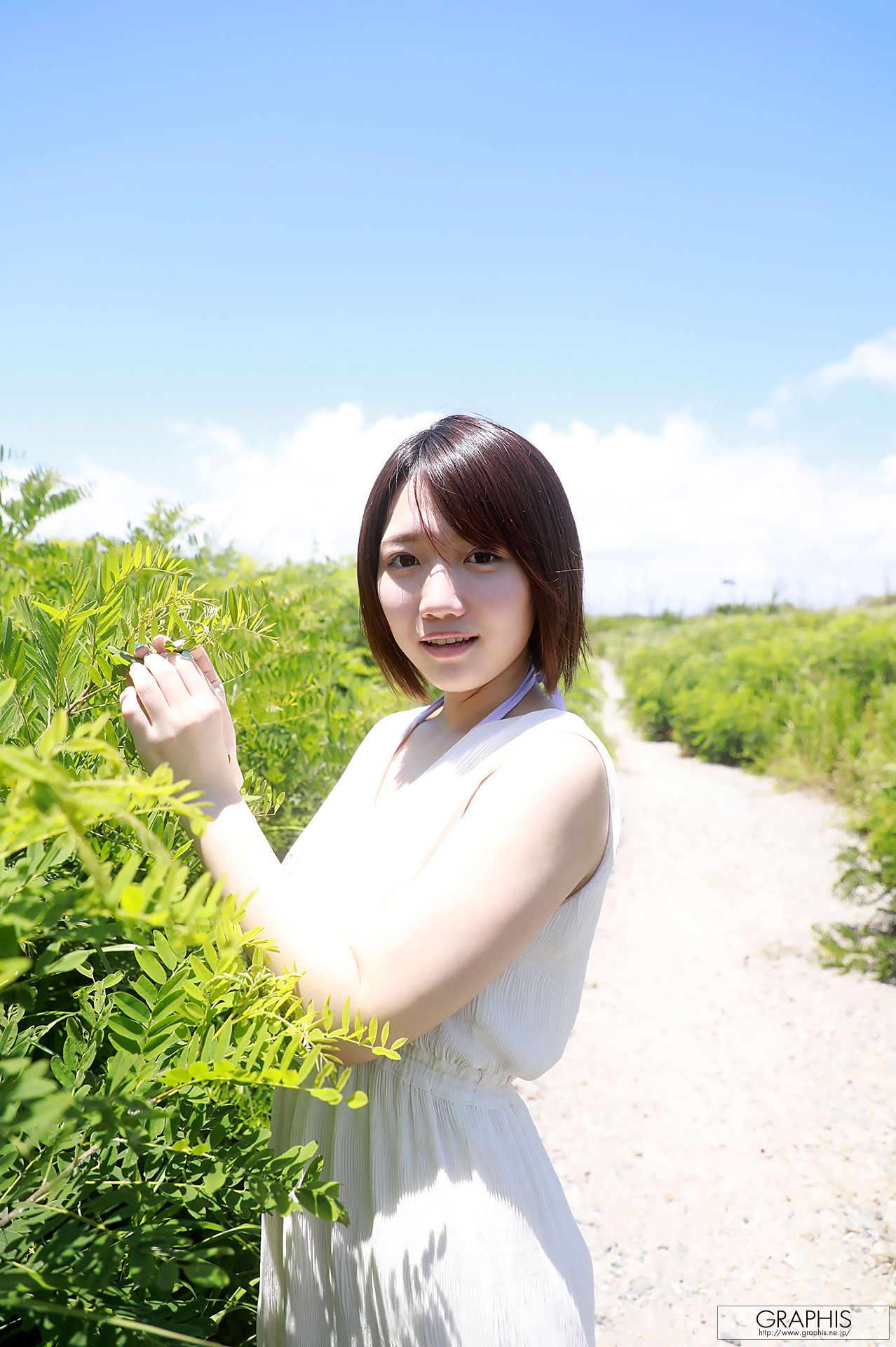 菊川みつ葉 Mitsuha Kikukawa [Graphis] Limited Edition