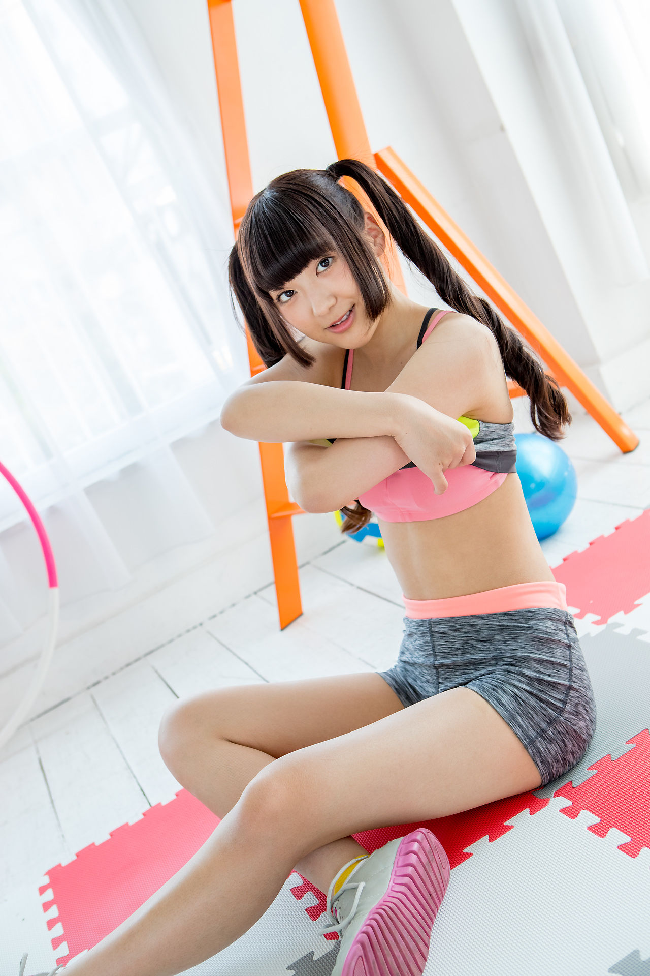 高梨あい《双马尾健身+背心系列》 [Minisuka.tv]