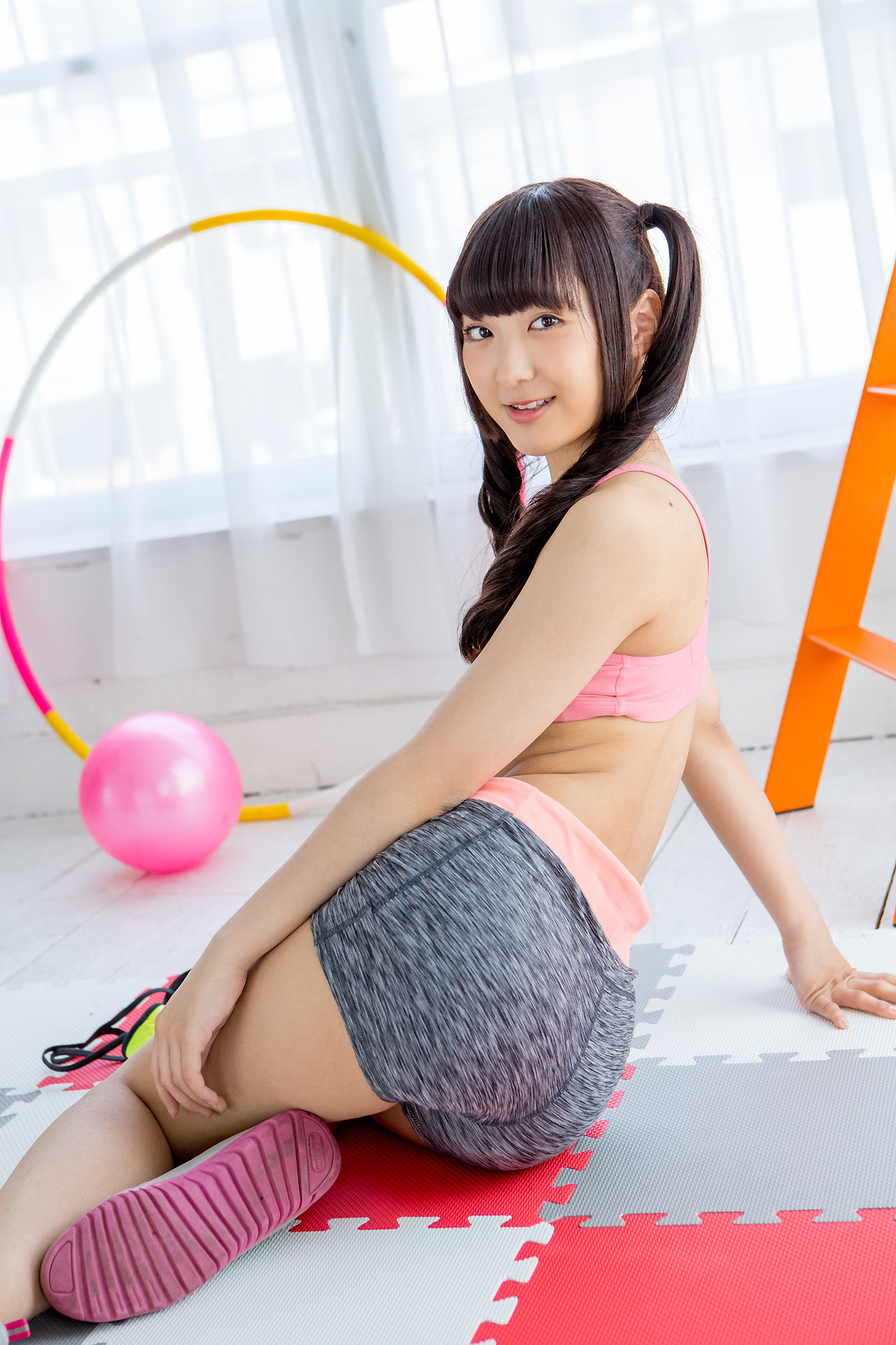高梨あい《双马尾健身+背心系列》 [Minisuka.tv]