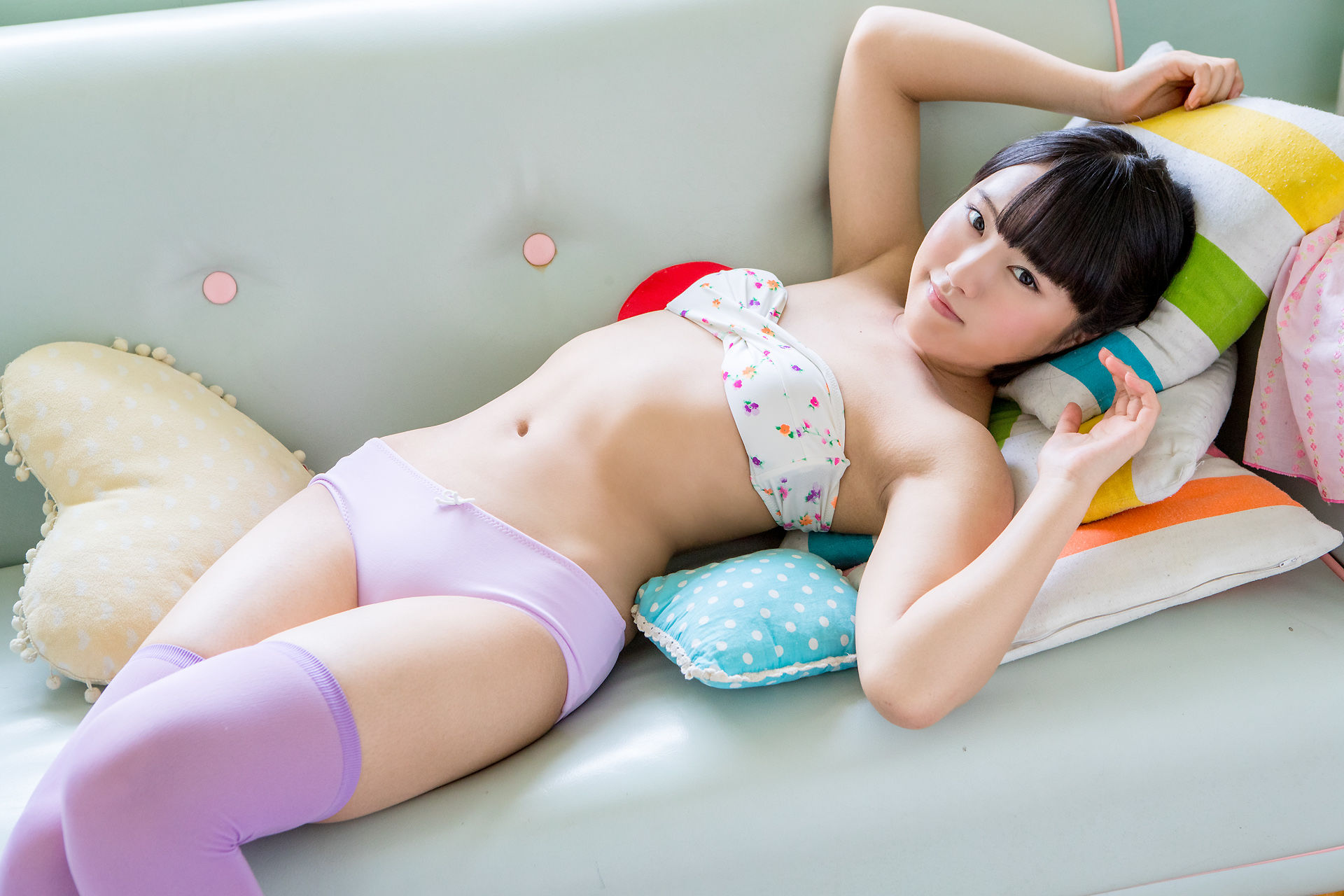 香月りお《睡衣+紫色长筒袜》 [Minisuka.tv]