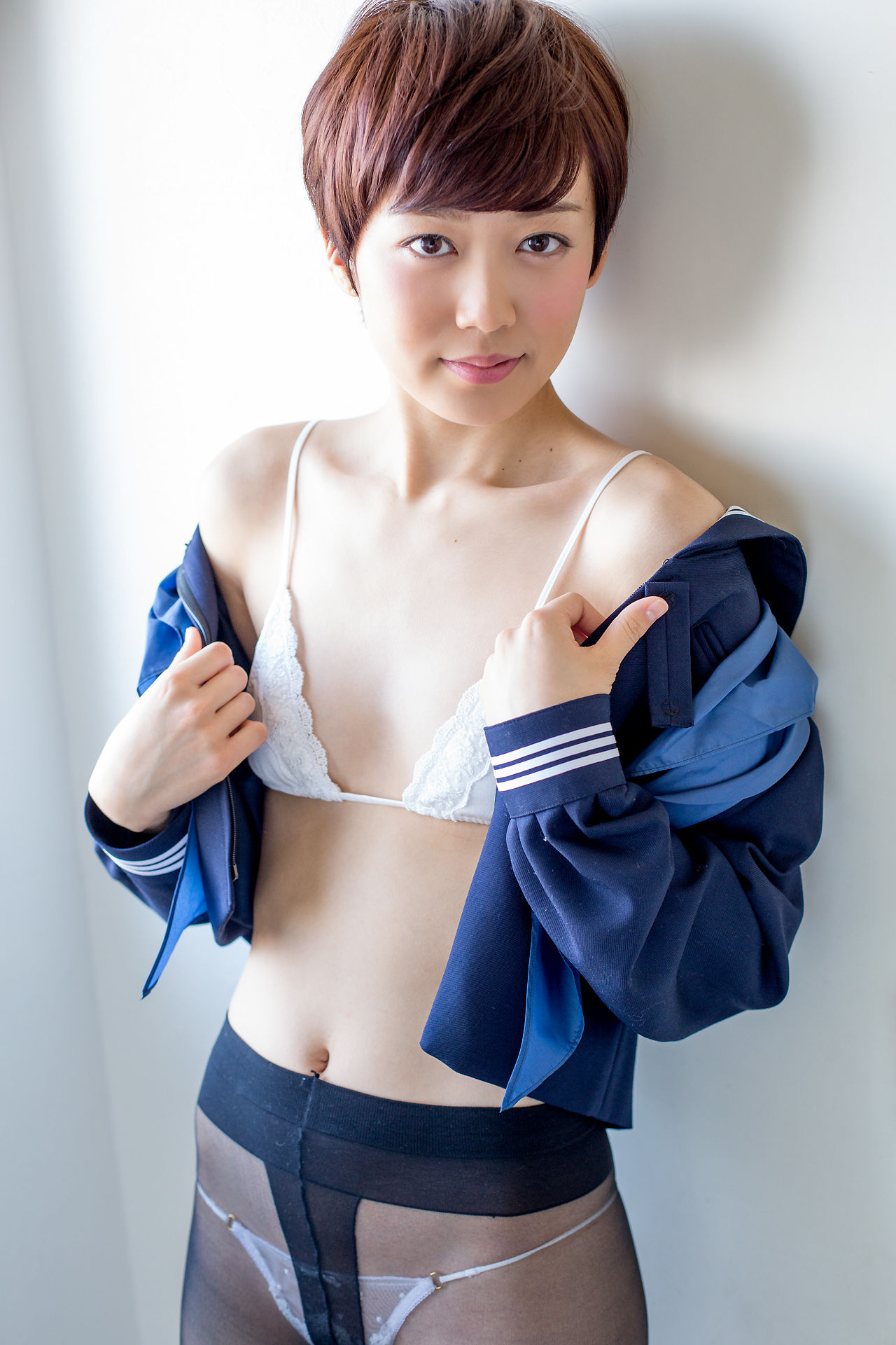 西野小春《黑丝制服+大胆诱惑》 [Minisuka.tv]