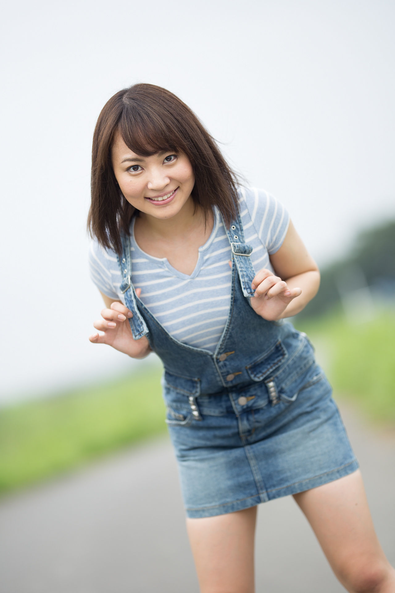 前園まみこ《牛仔裙诱惑+比基尼》 [Minisuka.tv]