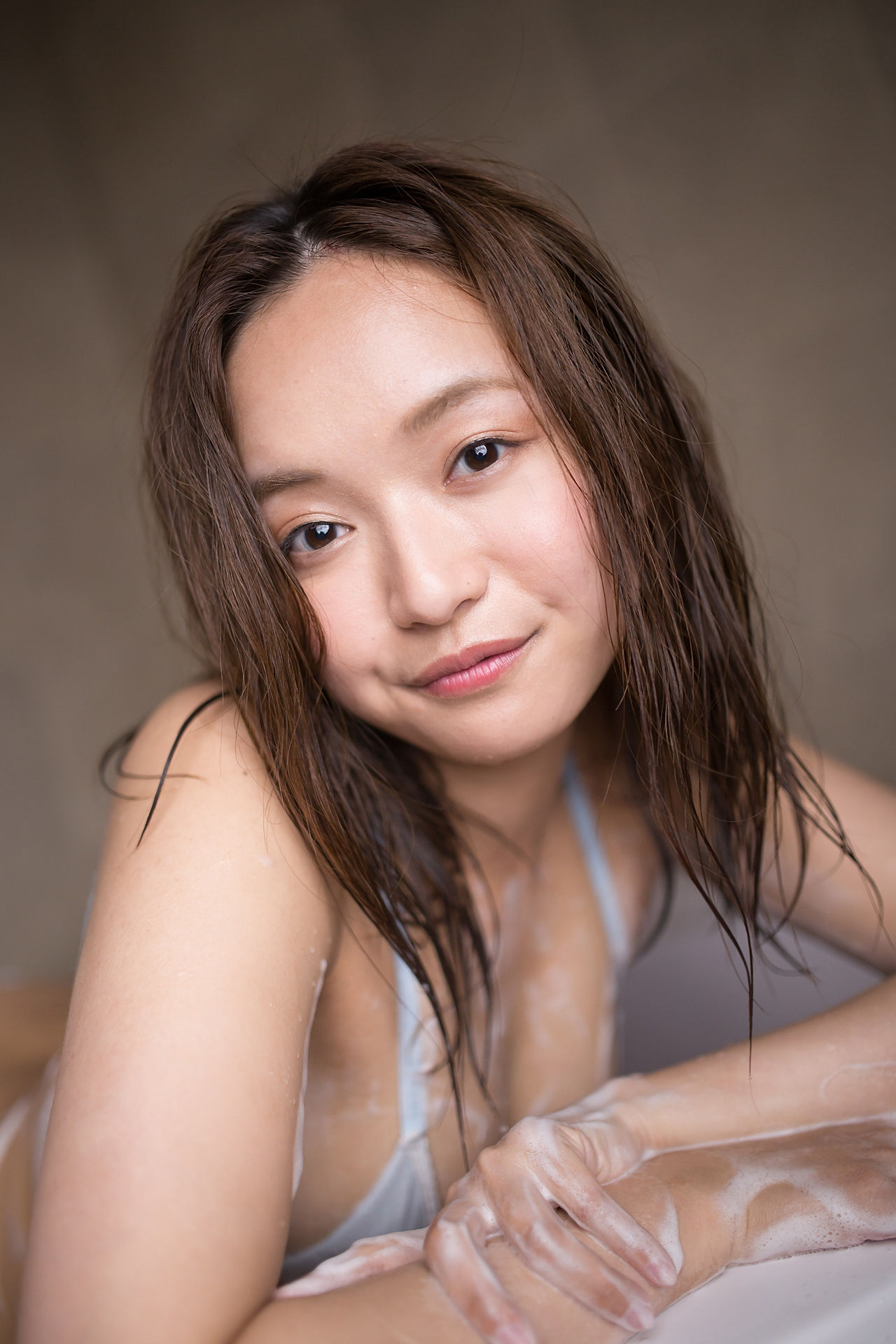 山中真由美《泳池戏水+浴室沐浴》 [Minisuka.tv]
