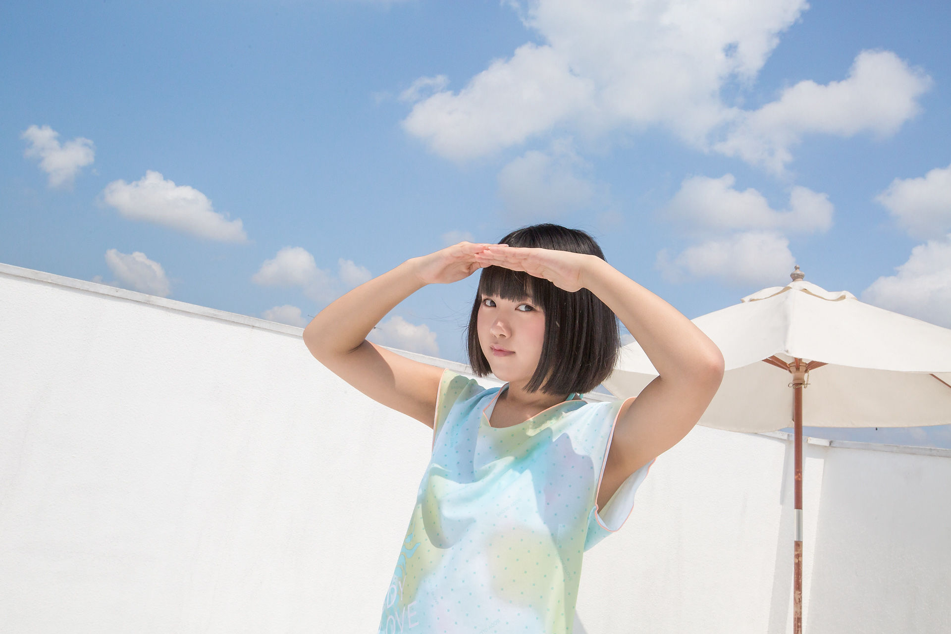 香月りお《阳光下的小萝莉》 [Minisuka.tv]