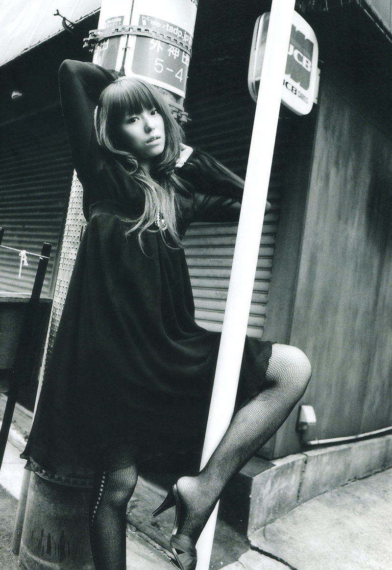 若槻千夏《Chinatty》 [PhotoBook]