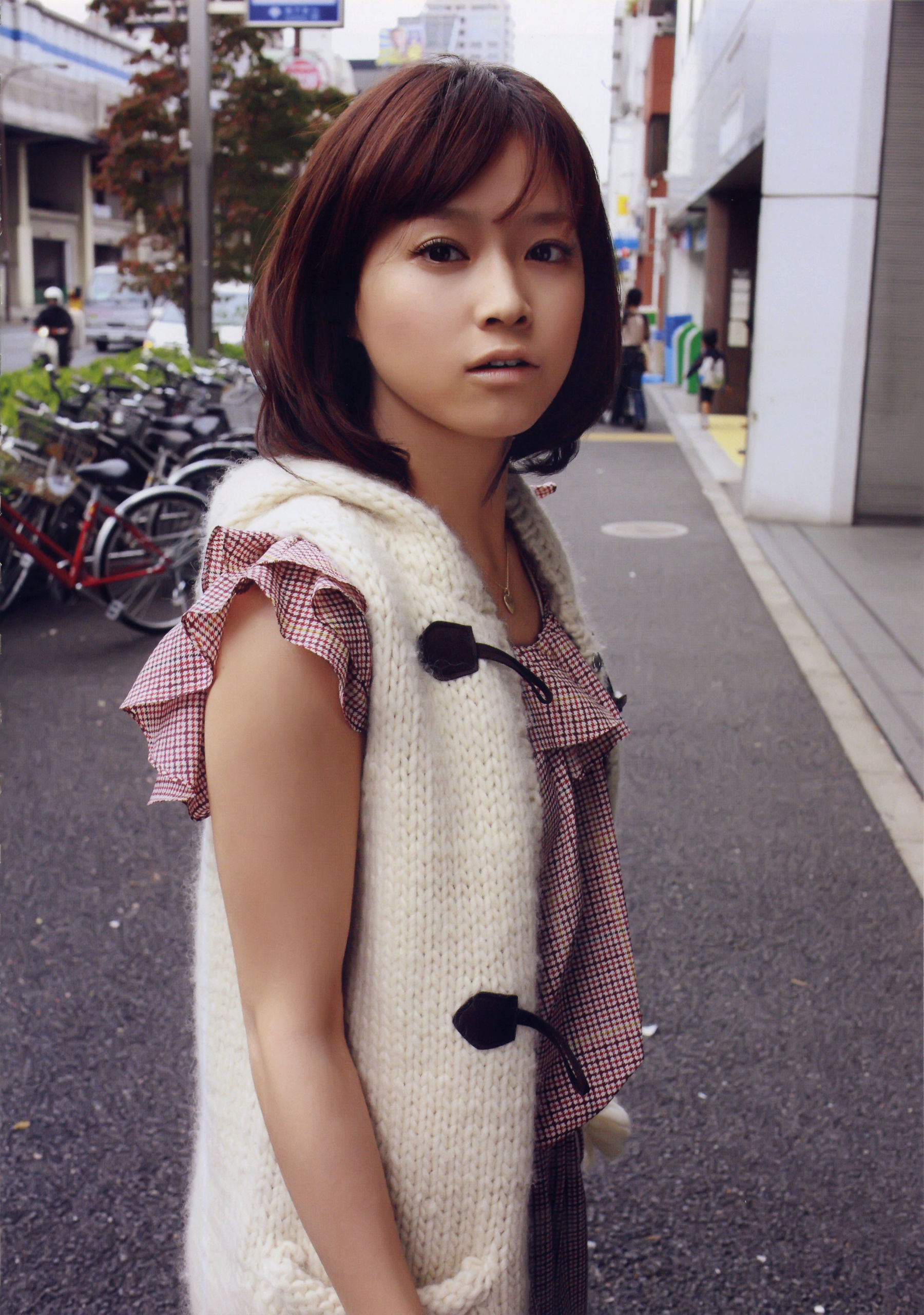 亀井絵里《Thanks》 [PhotoBook]
