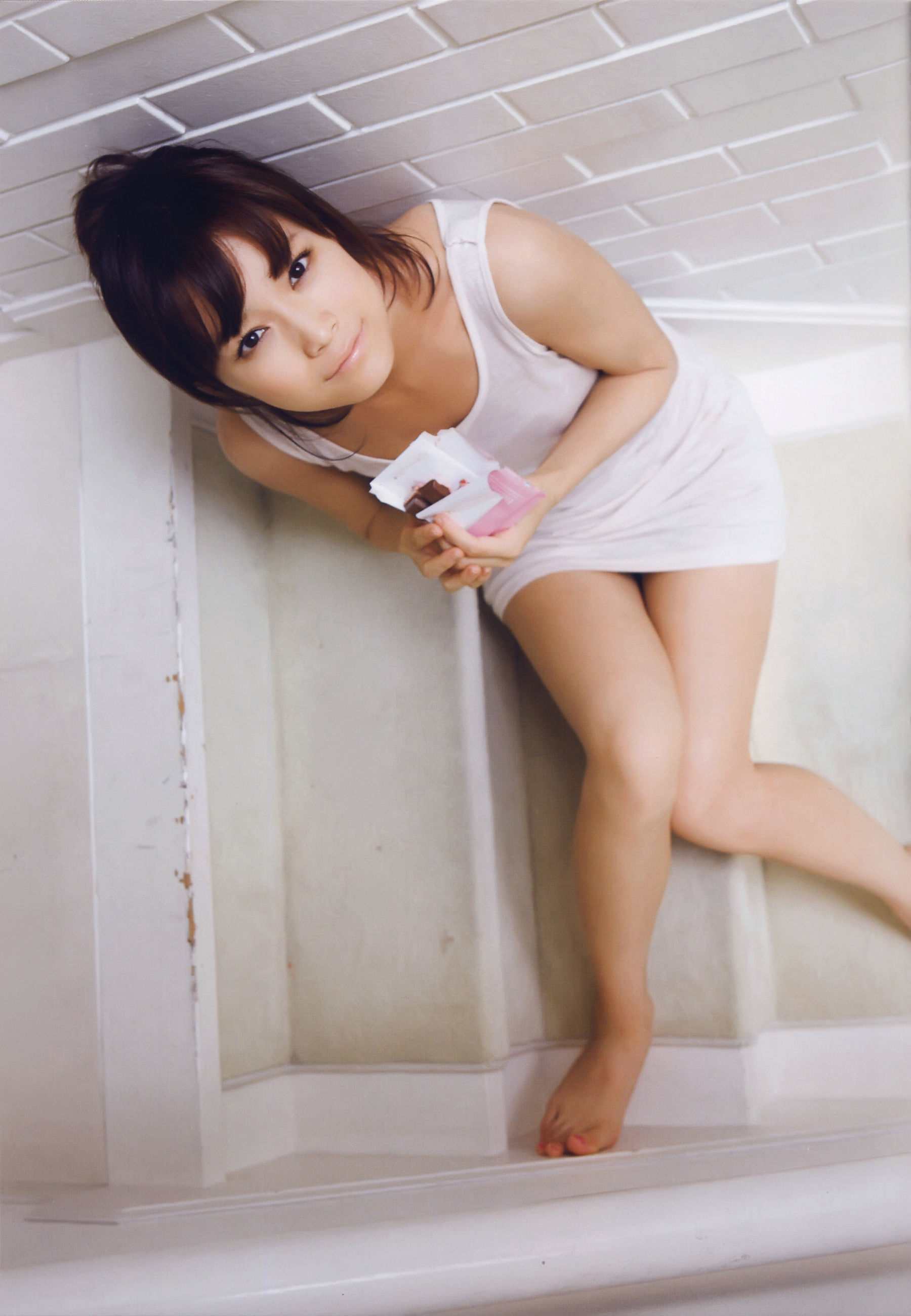 亀井絵里《Thanks》 [PhotoBook]