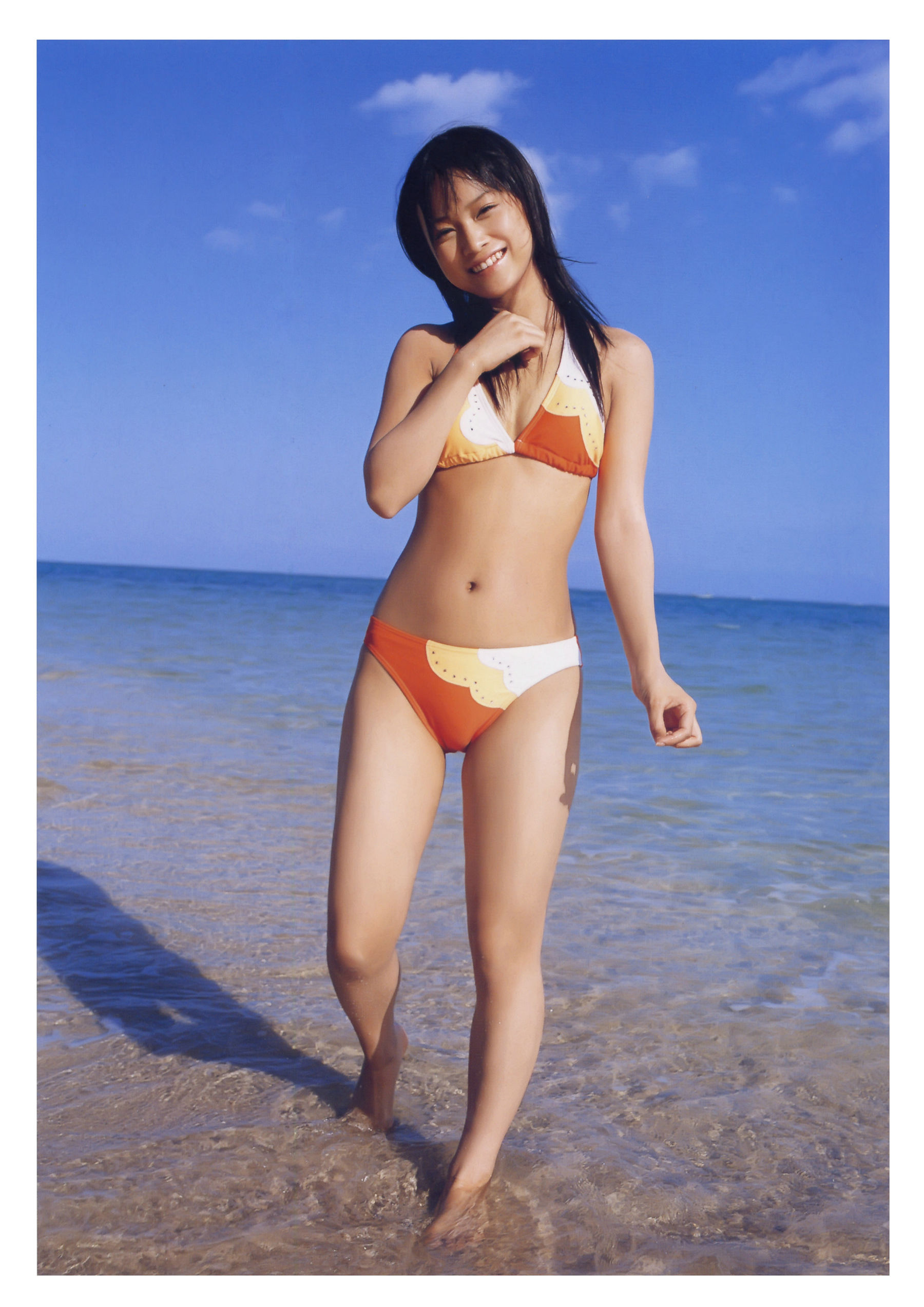 亀井絵里《Thanks》 [PhotoBook]
