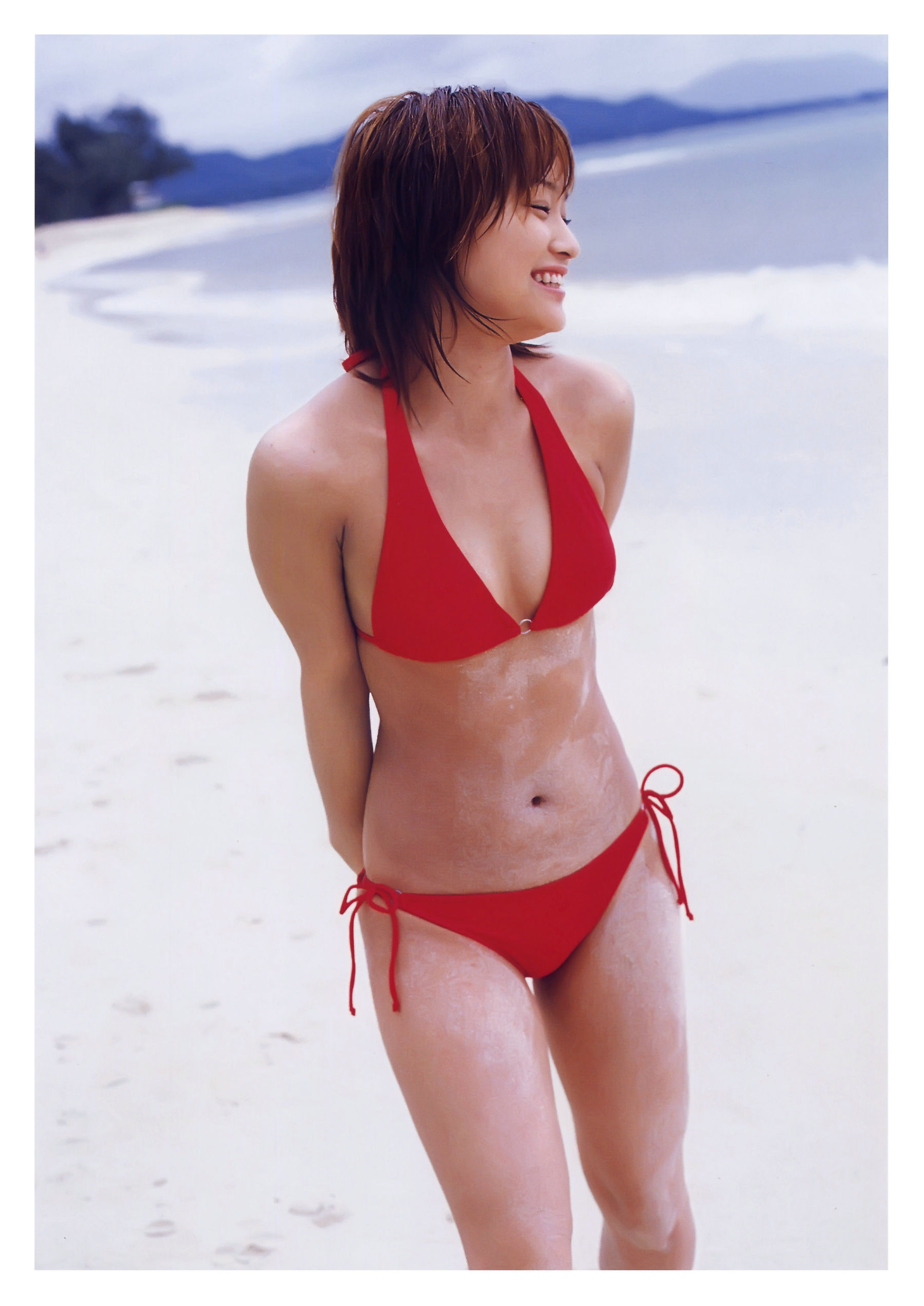 亀井絵里《Thanks》 [PhotoBook]