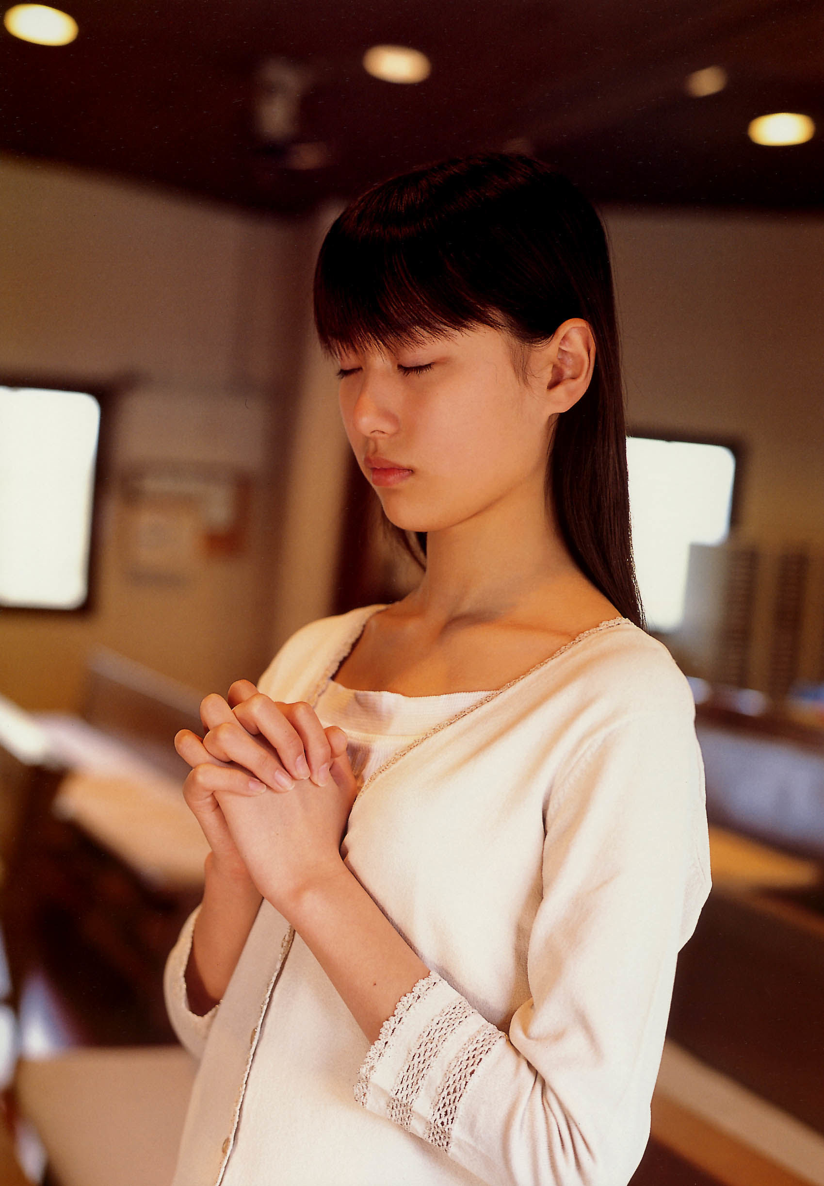 戸田恵梨香《SANWA MOOK 7 生まれた泉》 [PhotoBook]