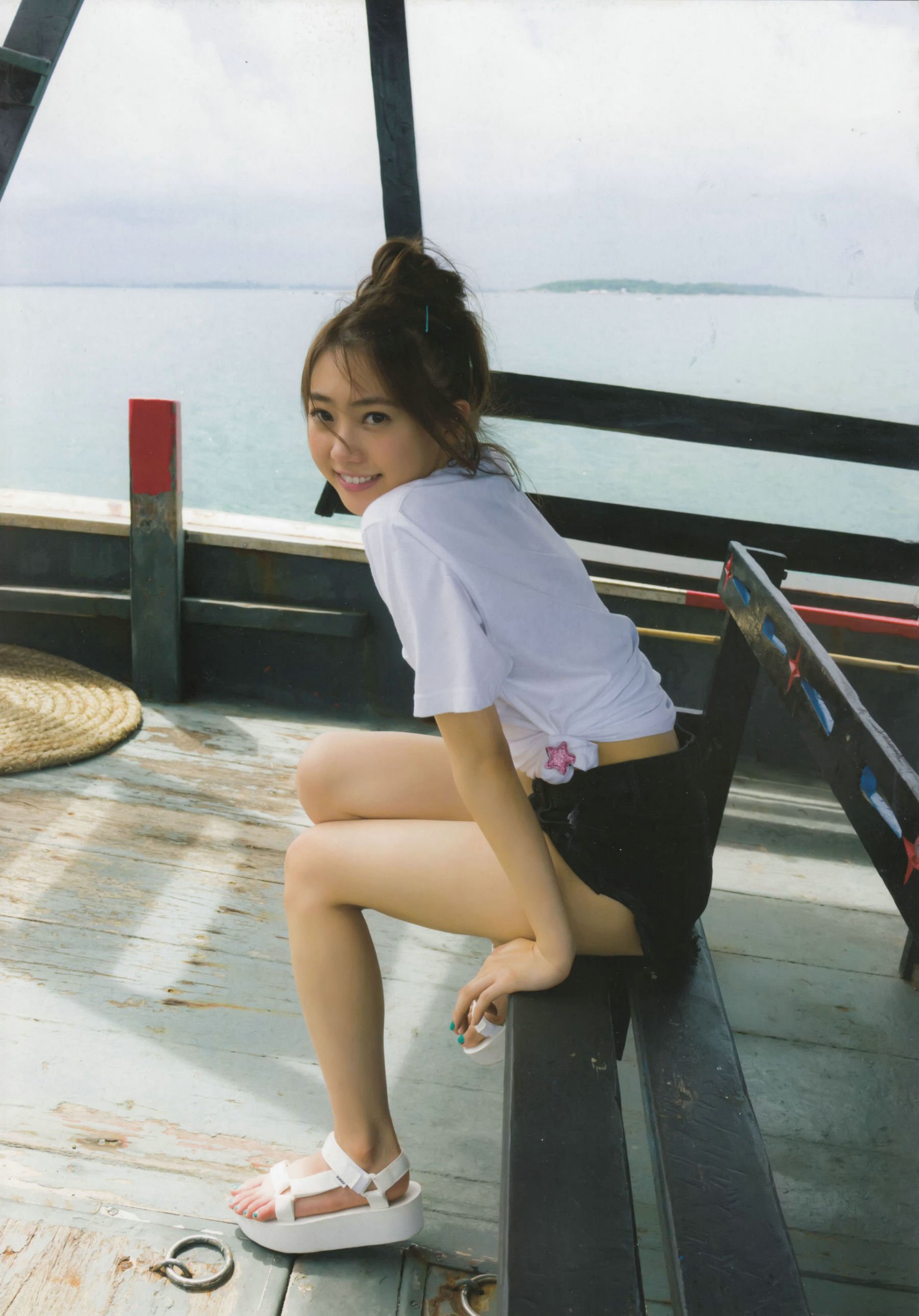 木﨑ゆりあ《Stagedoor》 [PhotoBook]