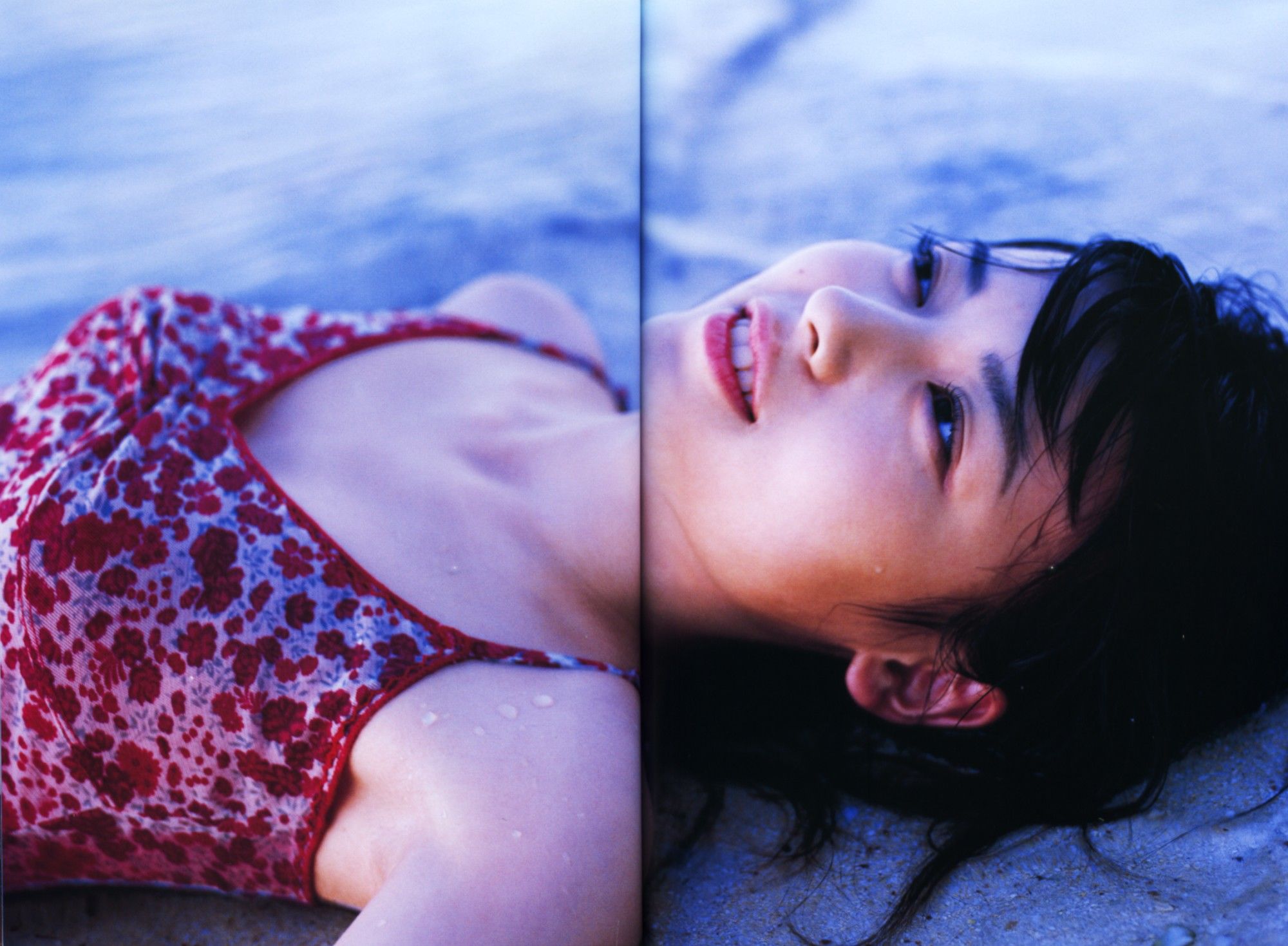 矢島舞美《Sousola》 [PhotoBook]