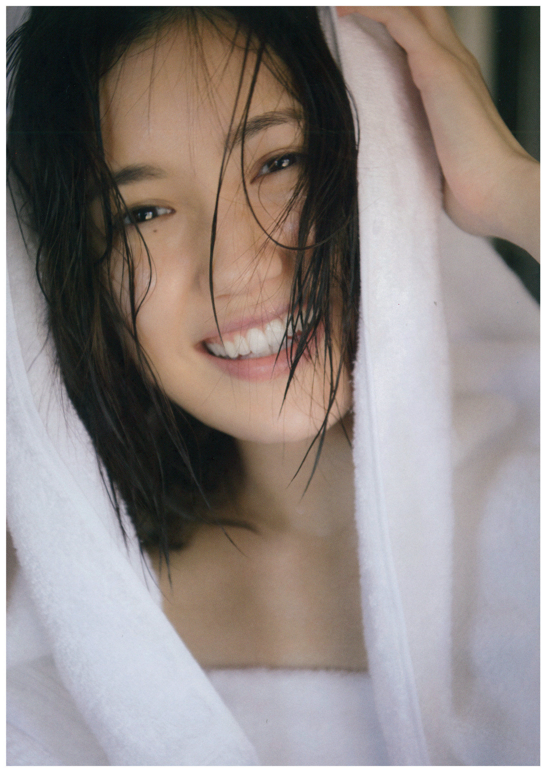渡辺麻友『知らないうちに』 [PhotoBook]