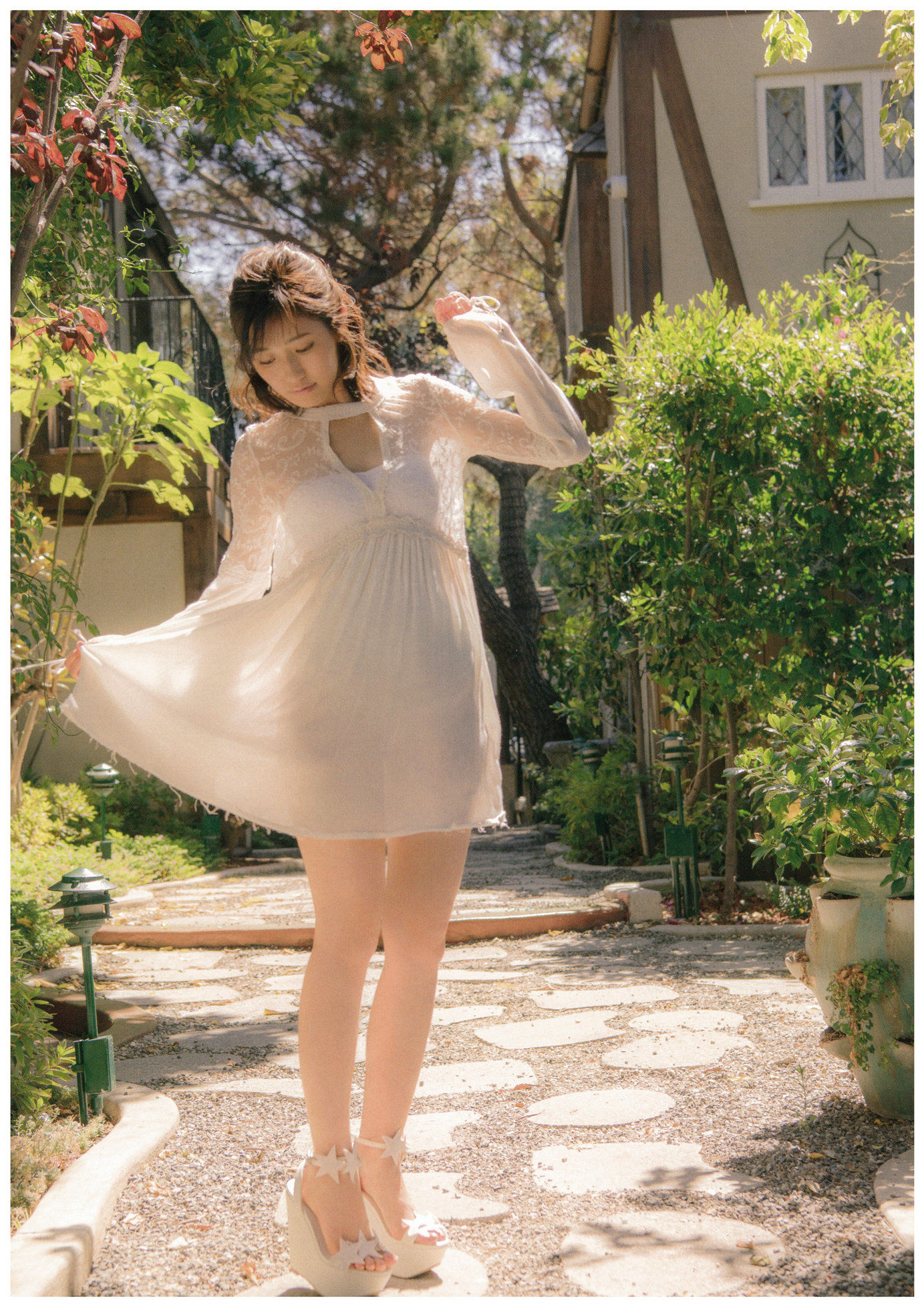 渡辺麻友『知らないうちに』 [PhotoBook]