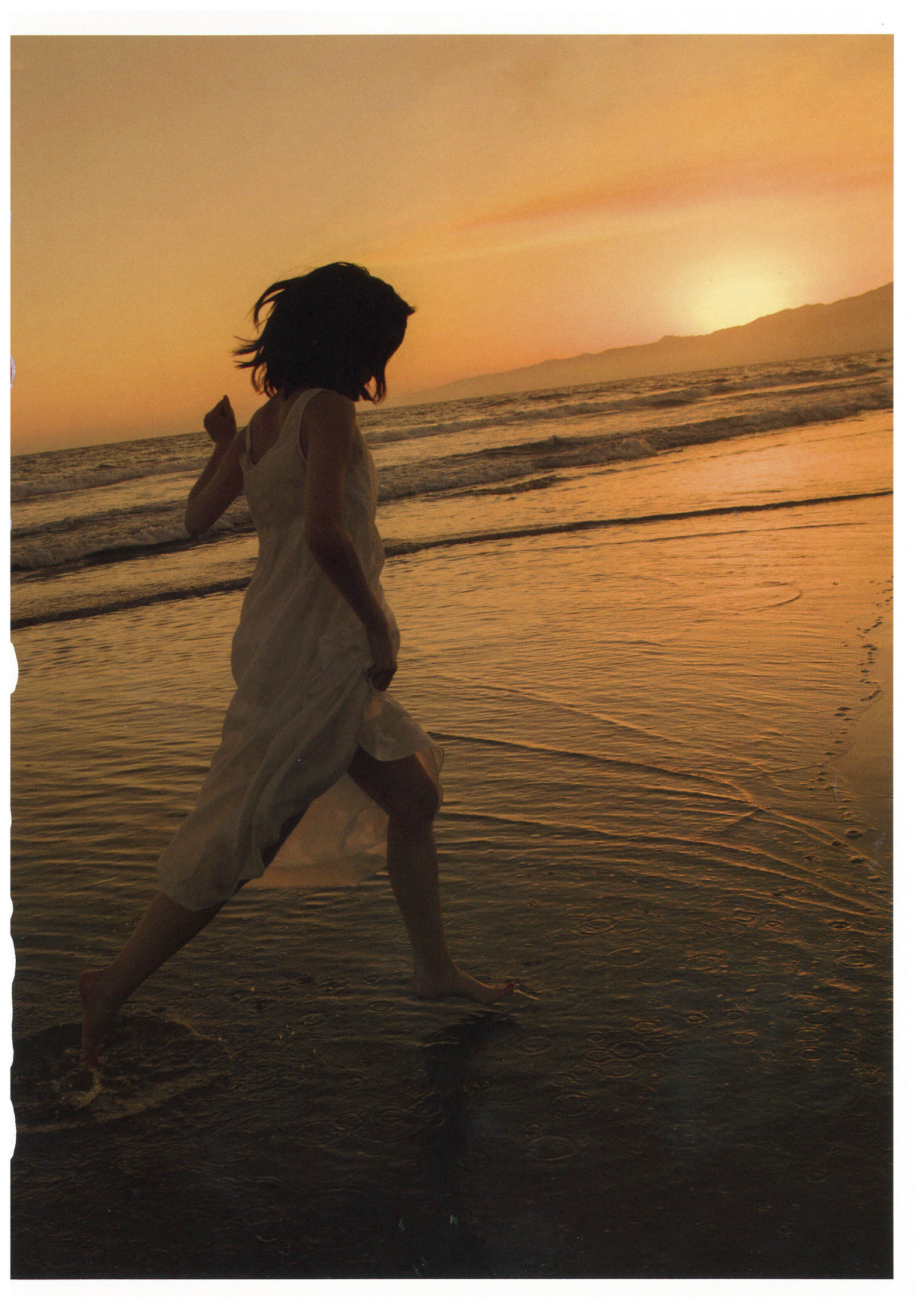 渡辺麻友『知らないうちに』 [PhotoBook]
