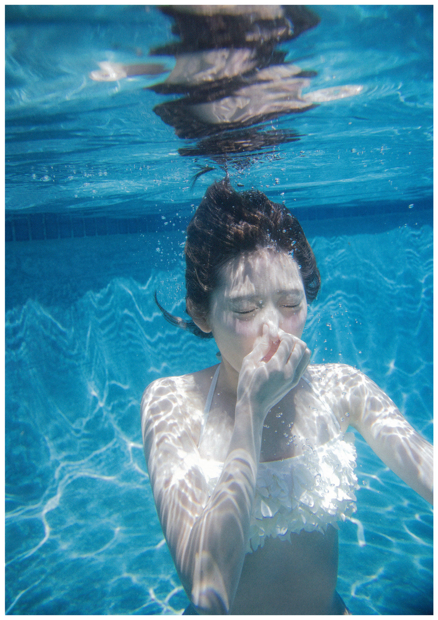 渡辺麻友『知らないうちに』 [PhotoBook]