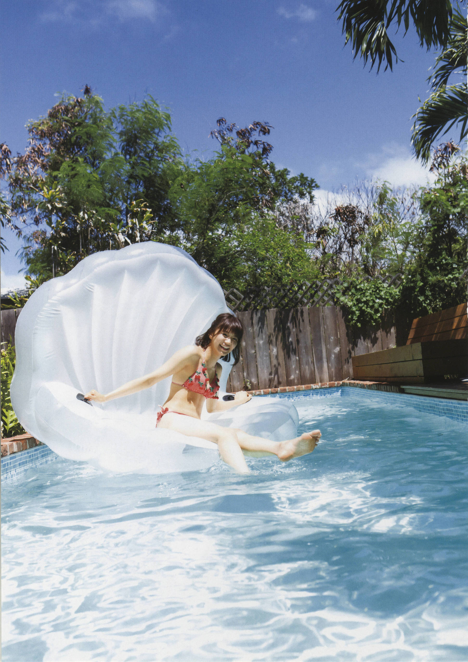 星名美怜「MIREITOPIA」 [PhotoBook]